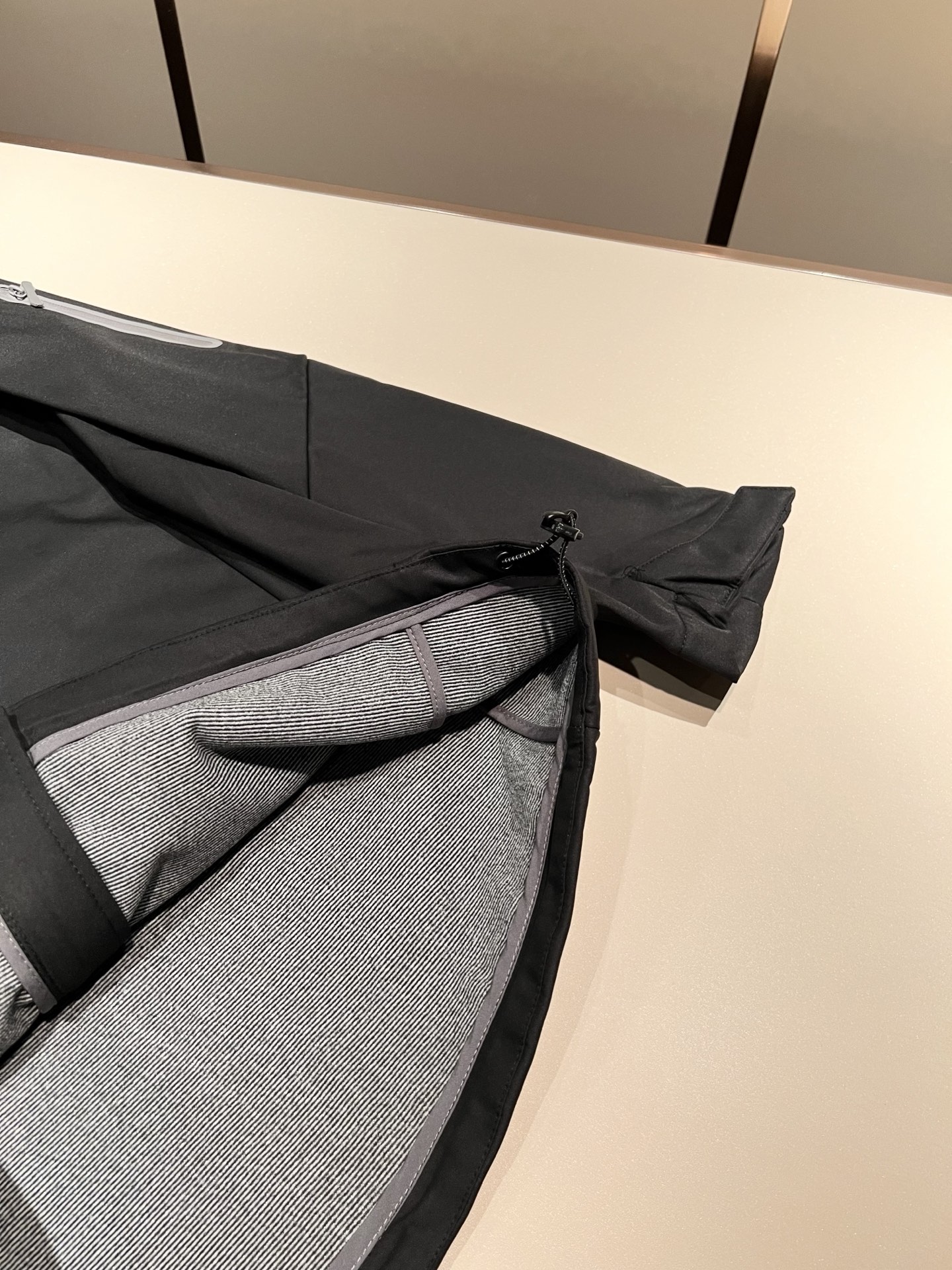 ARCTER*X始*祖鸟 2025秋冬新款男女同款👫夹克外套，户外品牌可能大家第一想到的就是加拿大鹅、始