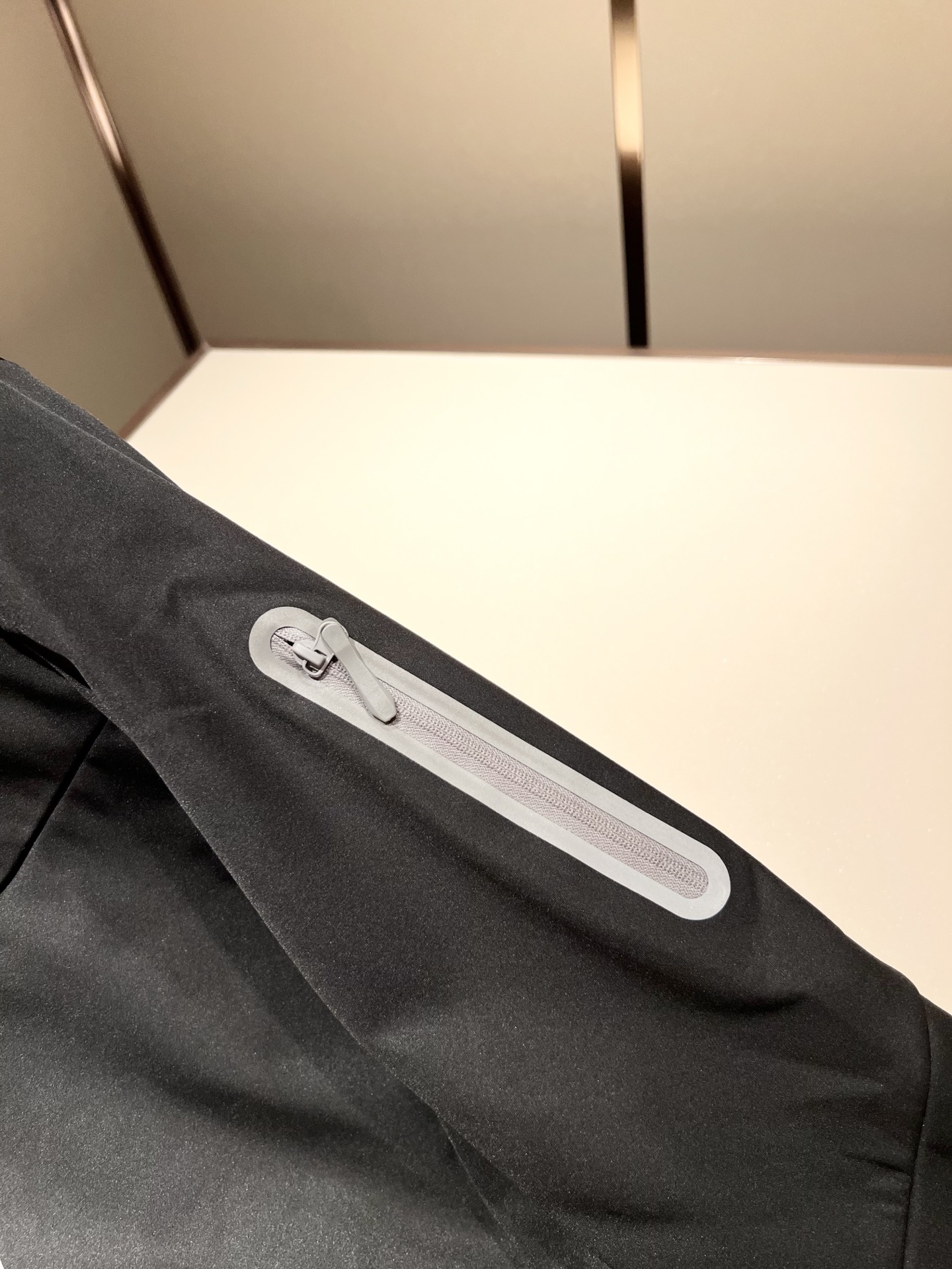 ARCTER*X始*祖鸟 2025秋冬新款男女同款👫夹克外套，户外品牌可能大家第一想到的就是加拿大鹅、始