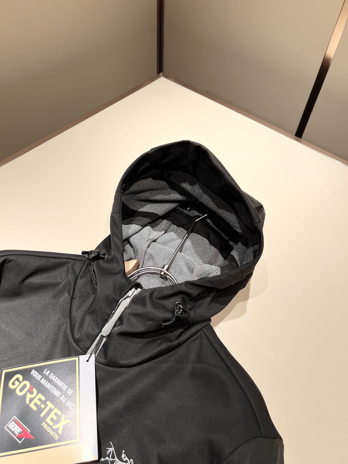 ARCTER*X始*祖鸟 2025秋冬新款男女同款👫夹克外套，户外品牌可能大家第一想到的就是加拿大鹅、始