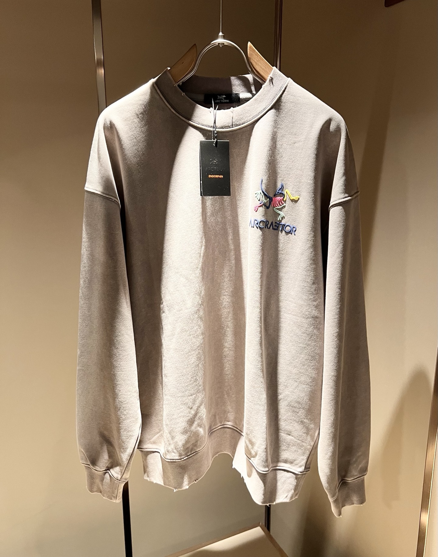 ARCTER*X始*祖鸟 2025秋冬新款男女同款👫休闲卫衣，户外品牌可能大家第一想到的就是加拿大鹅、始