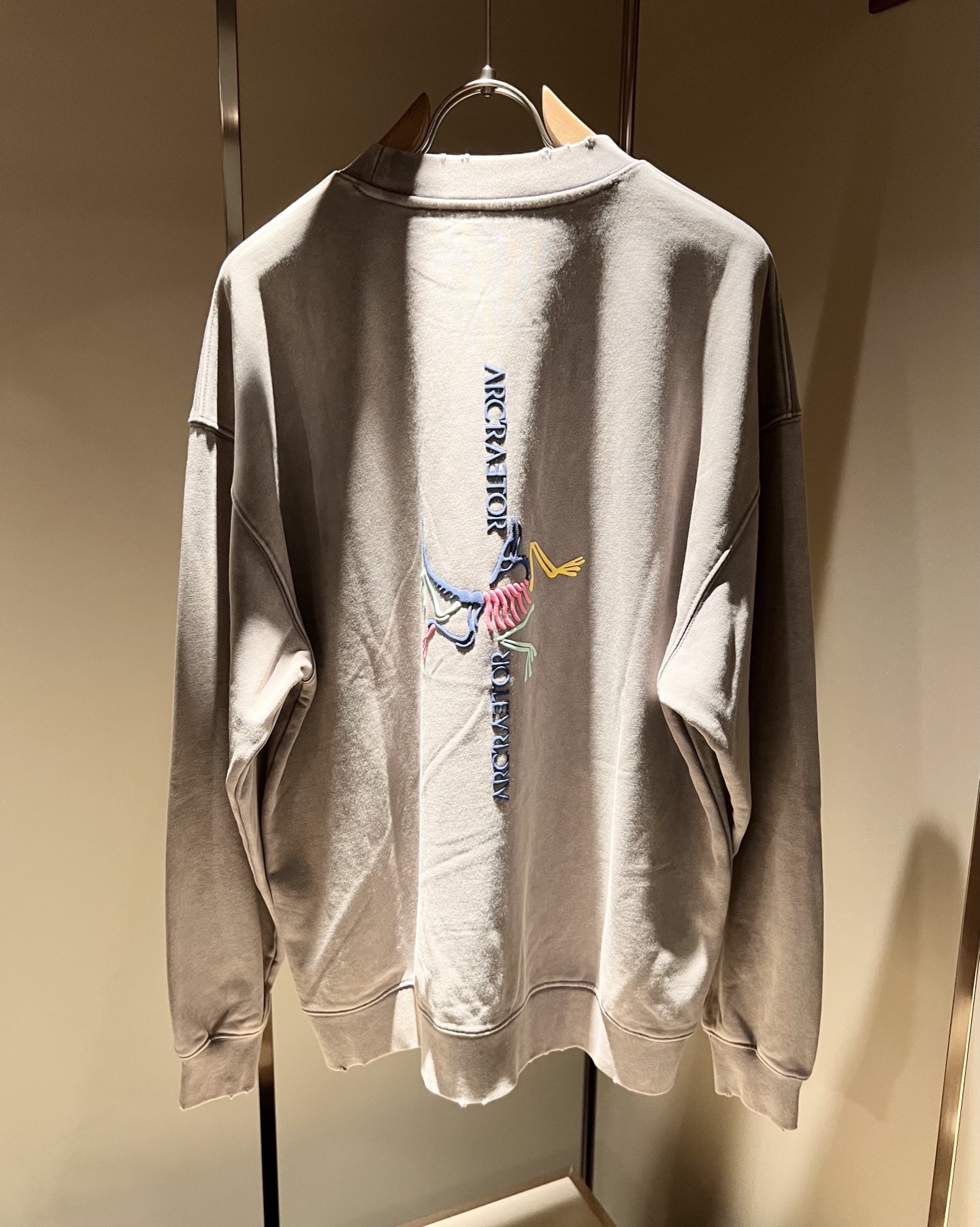 ARCTER*X始*祖鸟 2025秋冬新款男女同款👫休闲卫衣，户外品牌可能大家第一想到的就是加拿大鹅、始