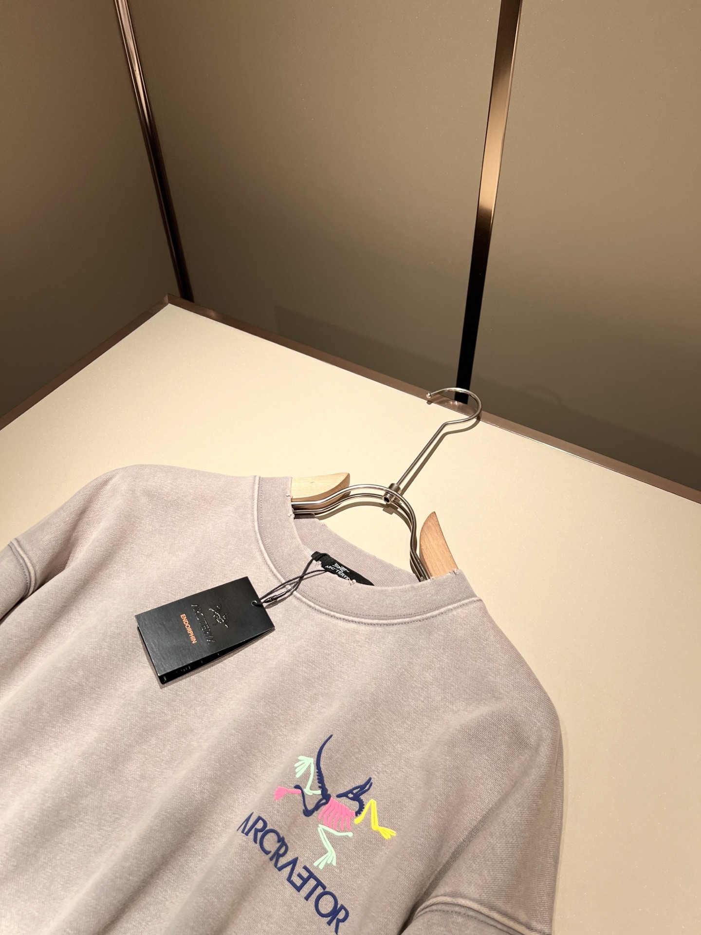 ARCTER*X始*祖鸟 2025秋冬新款男女同款👫休闲卫衣，户外品牌可能大家第一想到的就是加拿大鹅、始