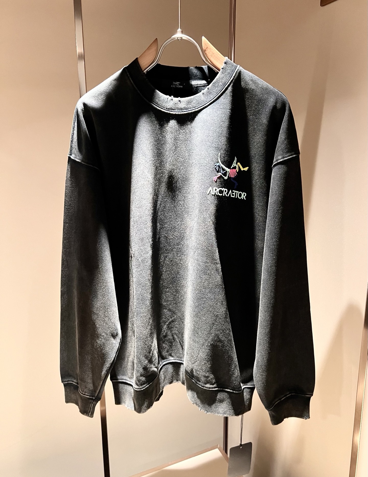 ARCTER*X始*祖鸟 2025秋冬新款男女同款👫休闲卫衣，户外品牌可能大家第一想到的就是加拿大鹅、始