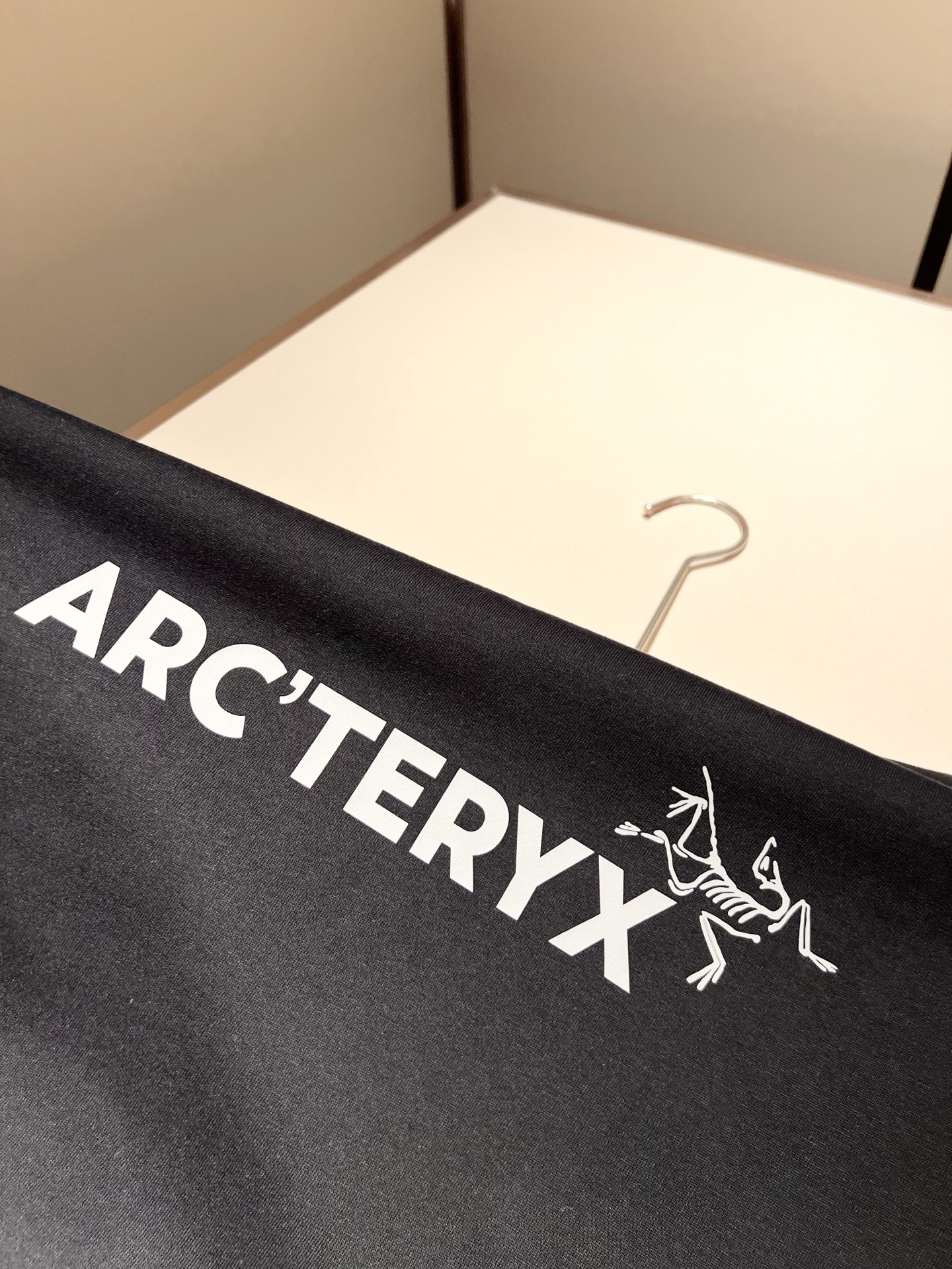 ARCTER*X始*祖鸟 2025秋冬新款男女同款👫休闲打底衫，户外品牌可能大家第一想到的就是加拿大鹅、