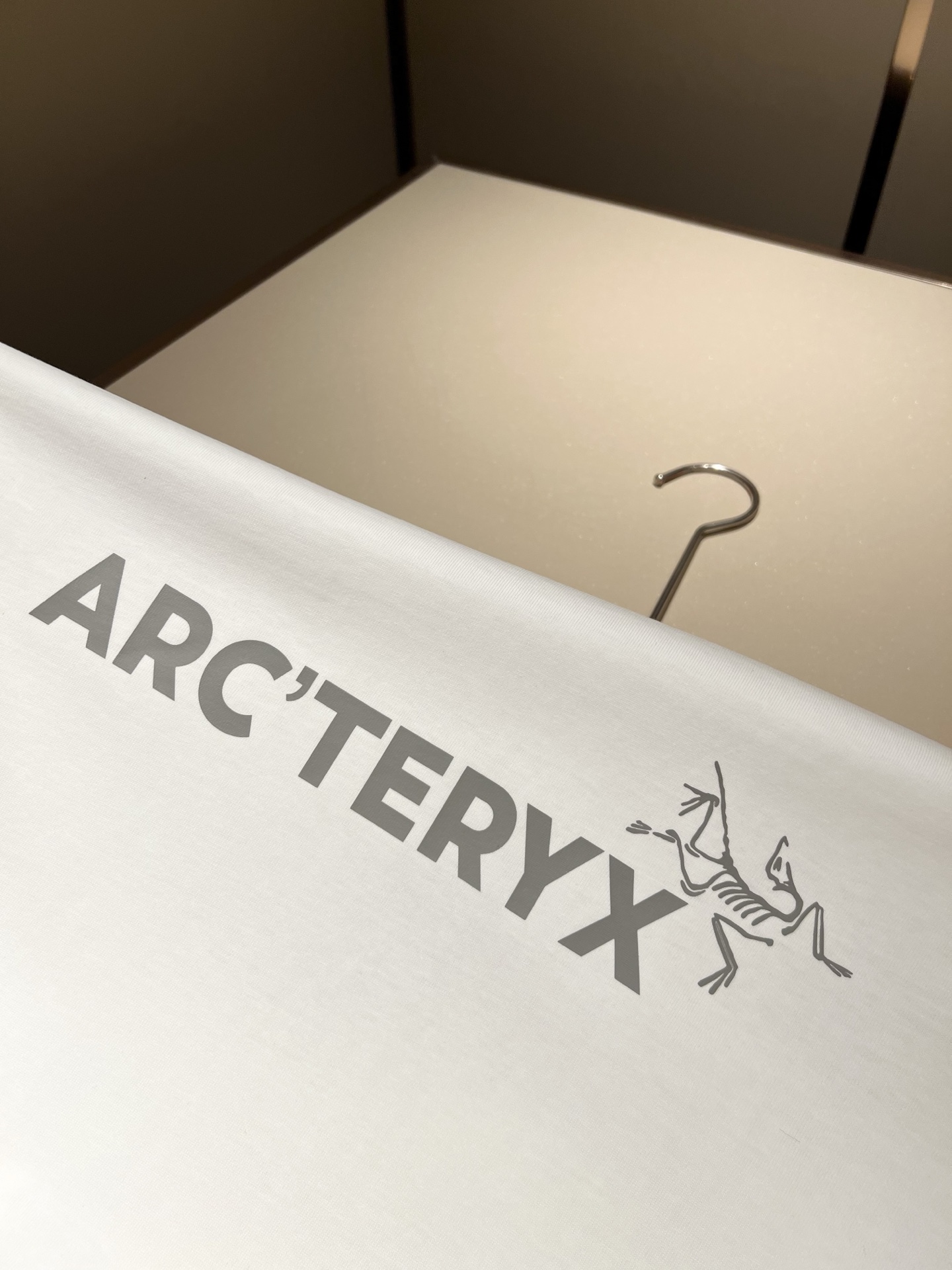 ARCTER*X始*祖鸟 2025秋冬新款男女同款👫休闲打底衫，户外品牌可能大家第一想到的就是加拿大鹅、