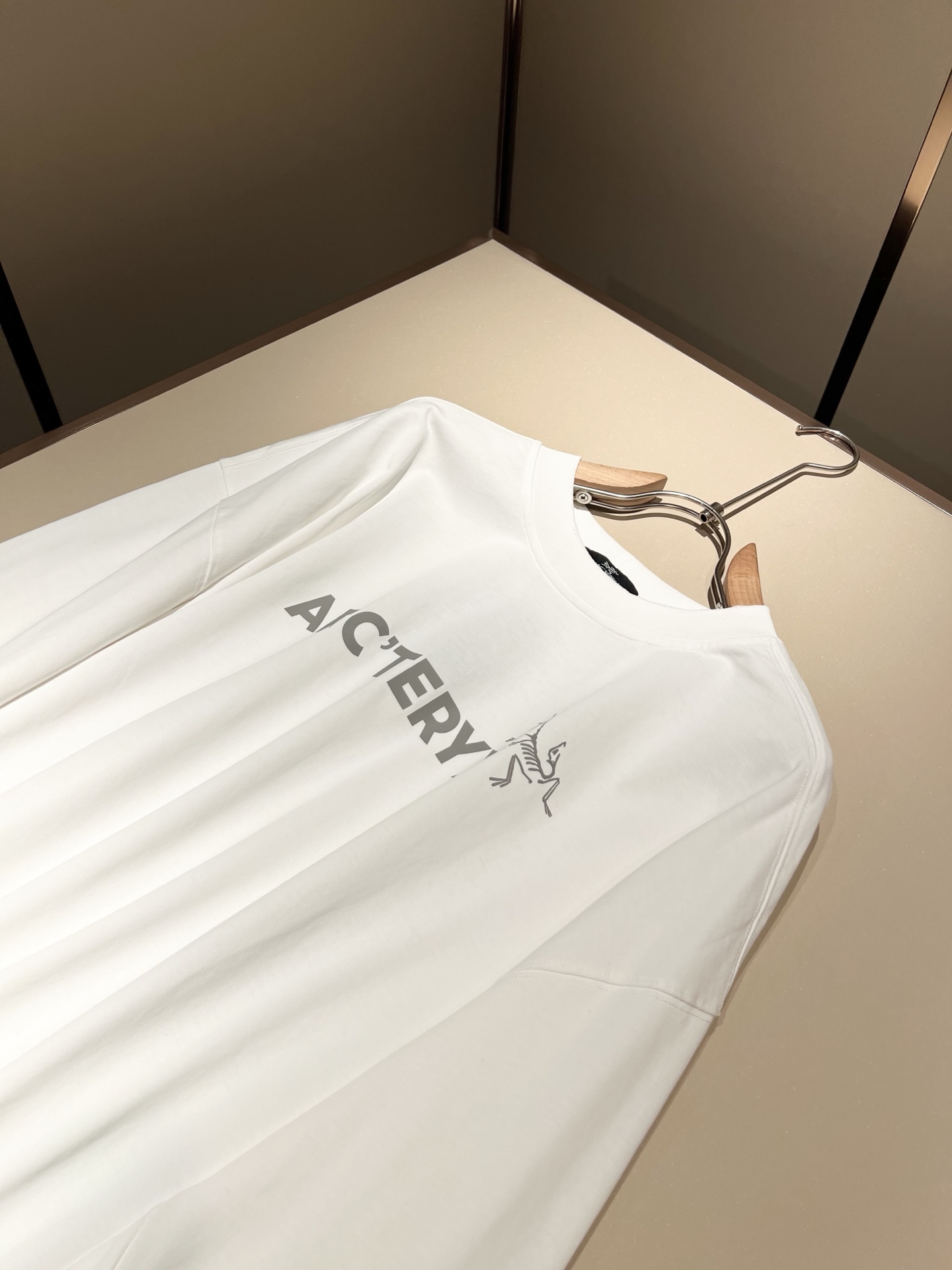 ARCTER*X始*祖鸟 2025秋冬新款男女同款👫休闲打底衫，户外品牌可能大家第一想到的就是加拿大鹅、