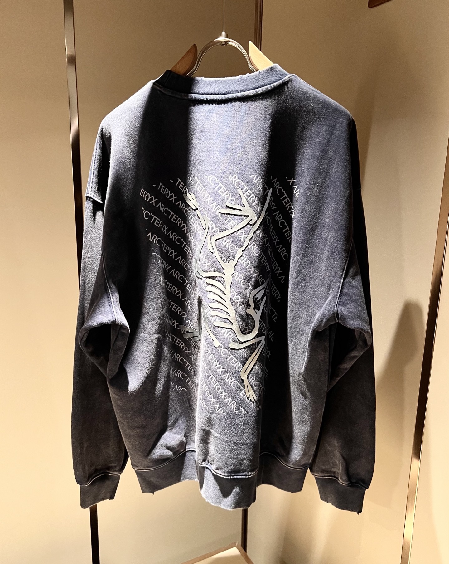 ARCTER*X始*祖鸟 2025秋冬新款男女同款👫休闲卫衣，户外品牌可能大家第一想到的就是加拿大鹅、始