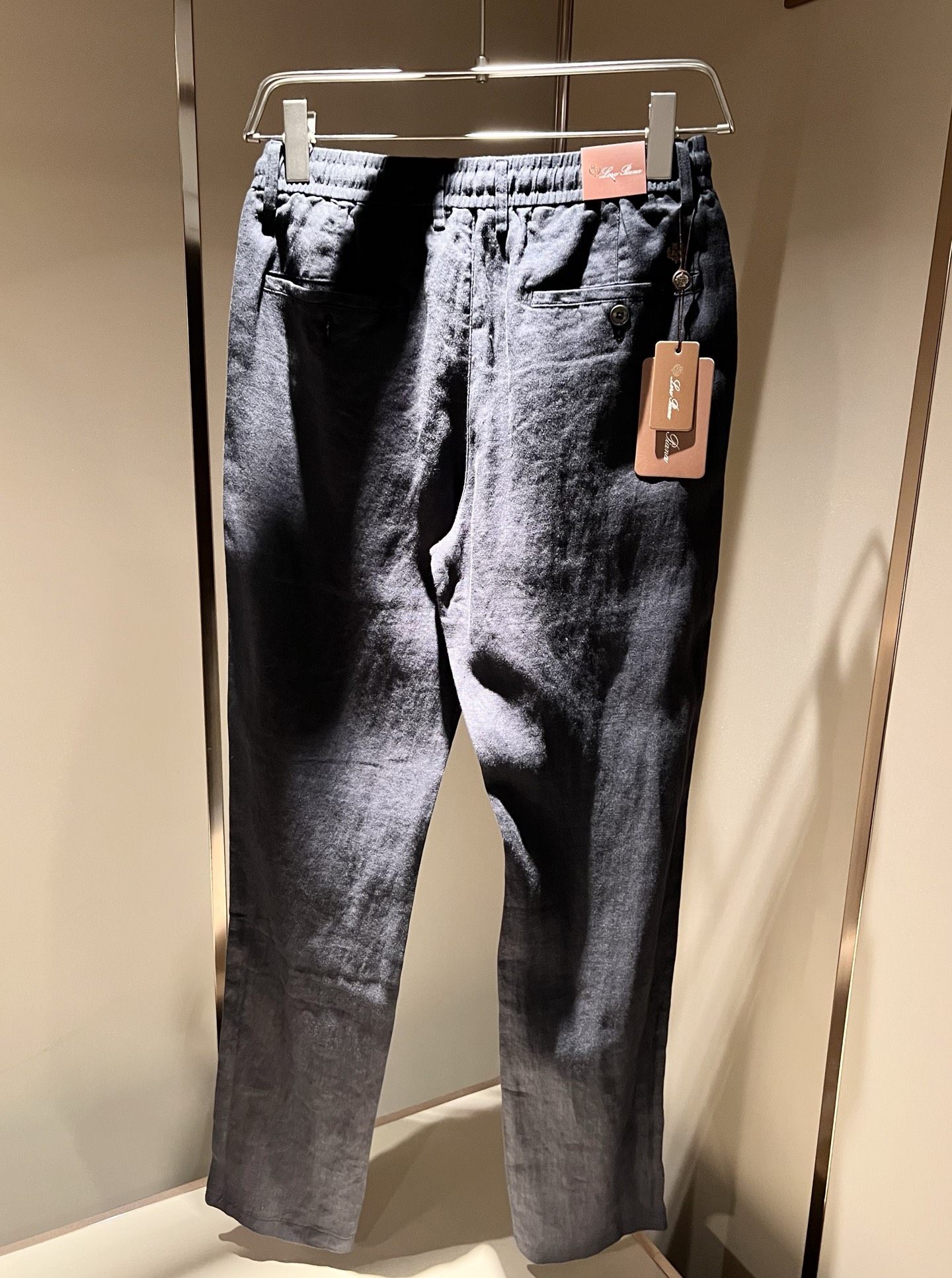 Loro Piana诺悠翩雅 2025秋冬男士套装，最新的贸易订单全品相！！网红款！上身舒适透气，不僵硬