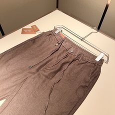 Loro Piana诺悠翩雅 2025秋冬男士套装,最新的贸易订单全品相!!网红款!上身舒适透气,不僵硬 Loro Piana诺悠翩雅 2025秋冬男士套装,最新的贸易订单全品相!!网红款!上身舒适透气,不僵硬