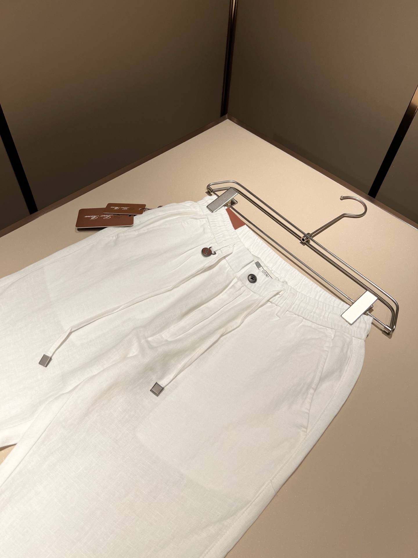 Loro Piana诺悠翩雅 2025秋冬男士套装，最新的贸易订单全品相！！网红款！上身舒适透气，不僵硬