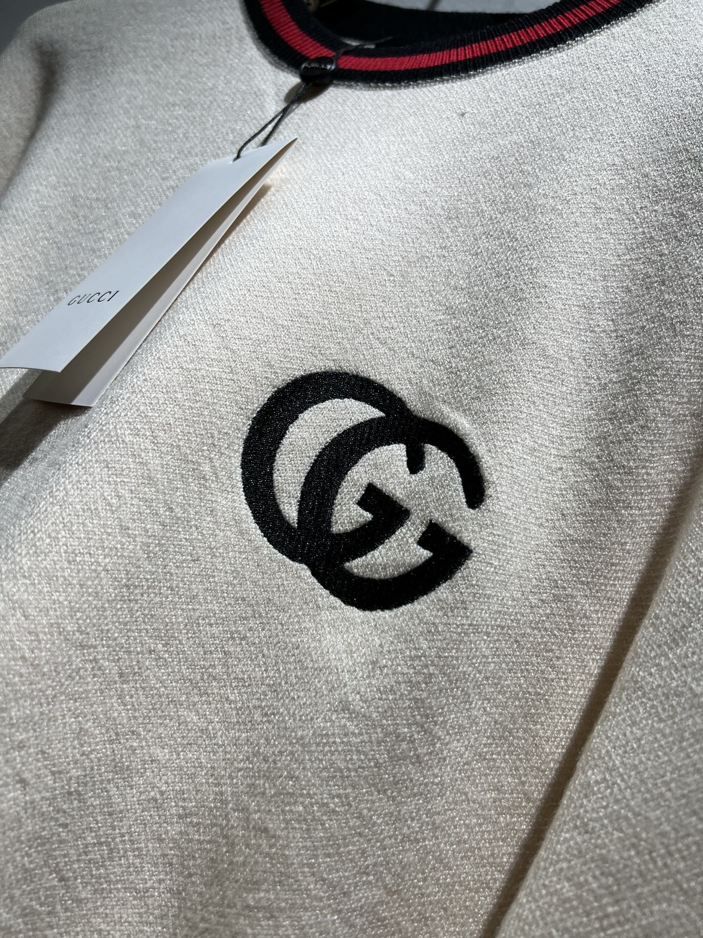 GUC*I 古家 2025秋冬新款男女同款👫 针织羊毛衫，胸前标志logo刺绣设计！贸易公司渠道稀出，同