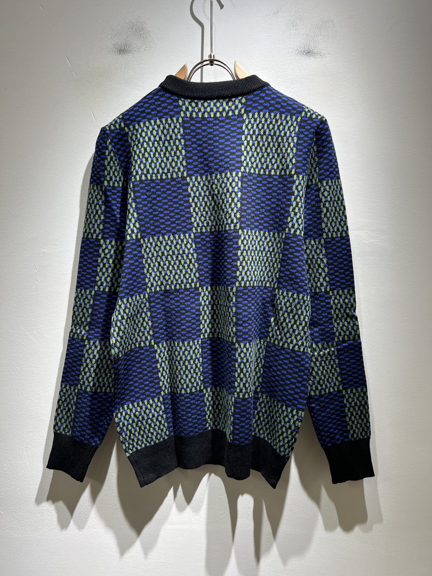 Louis Vuit*on 2025秋冬路易家族轻奢Monogram钩织针织羊毛衫！男女同款👫装饰！ 路