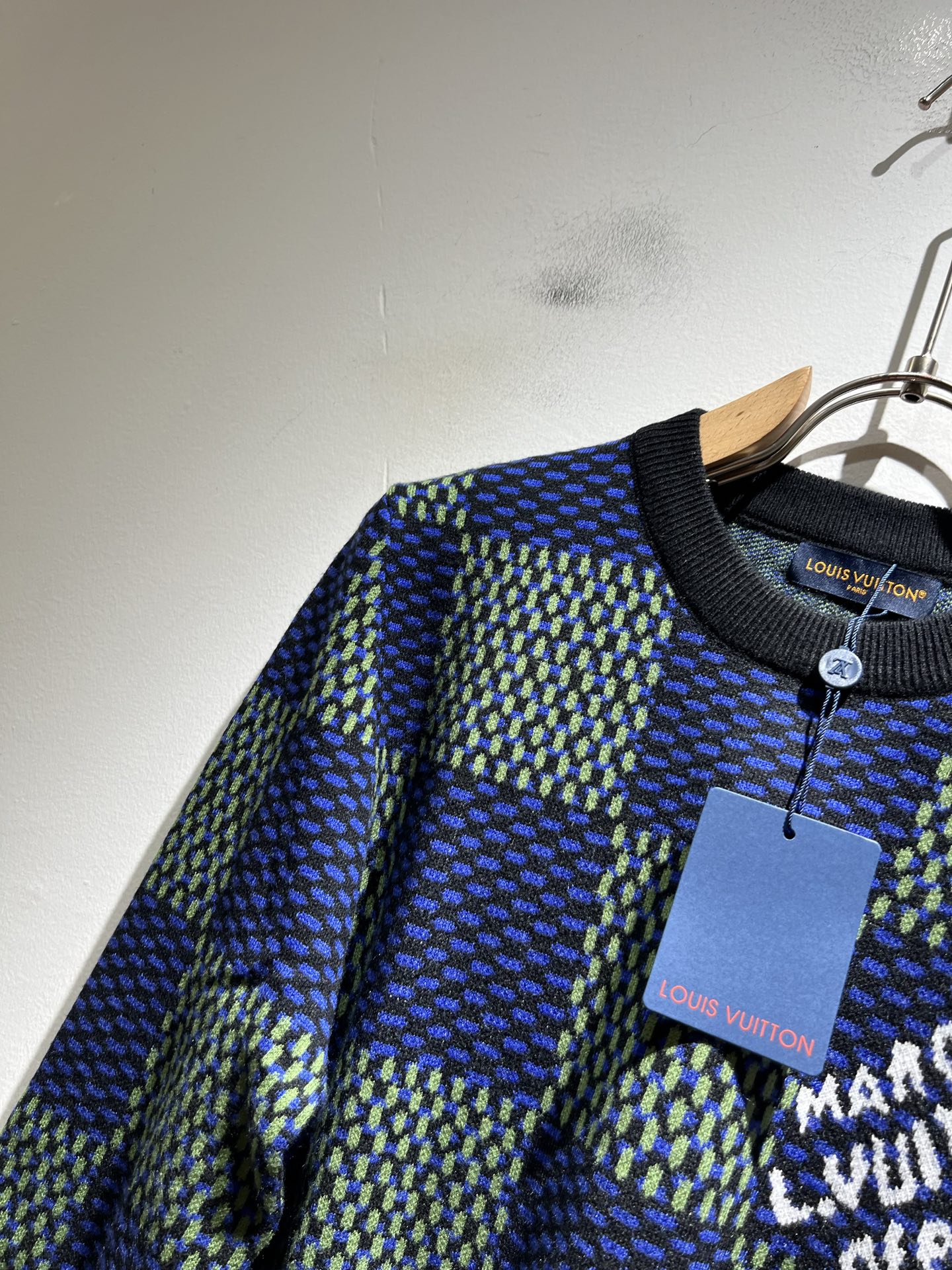 Louis Vuit*on 2025秋冬路易家族轻奢Monogram钩织针织羊毛衫！男女同款👫装饰！ 路
