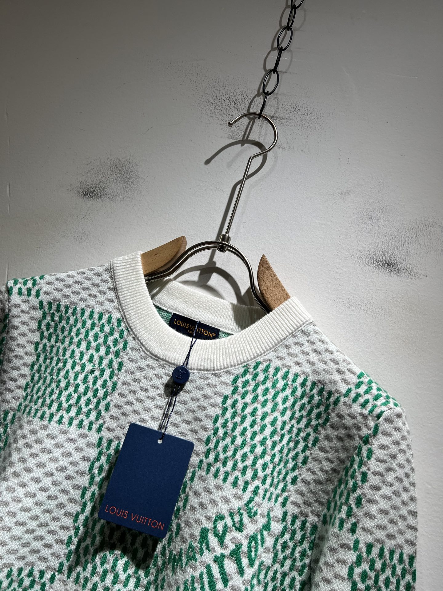 Louis Vuit*on 2025秋冬路易家族轻奢Monogram钩织针织羊毛衫！男女同款👫装饰！ 路