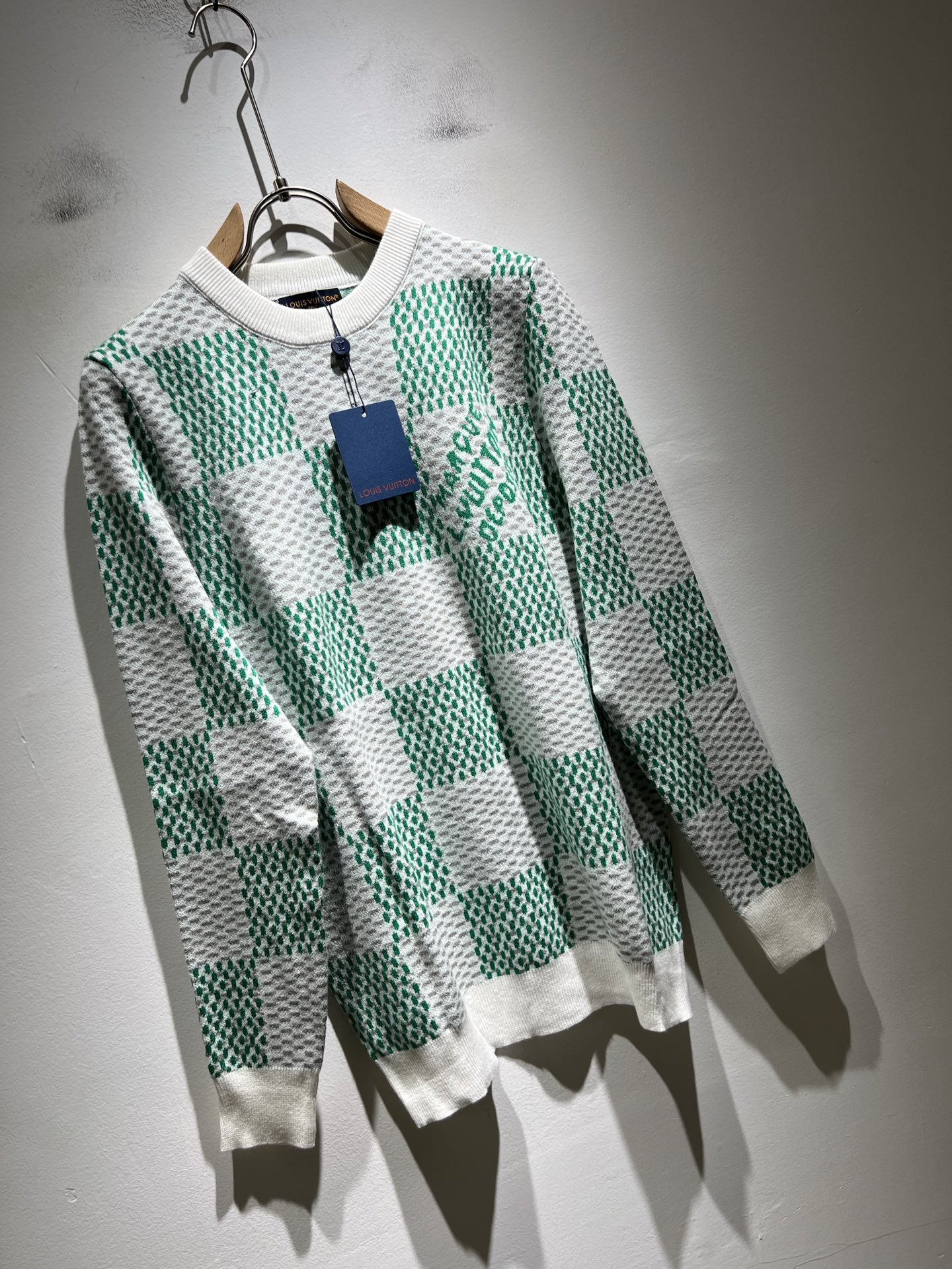 Louis Vuit*on 2025秋冬路易家族轻奢Monogram钩织针织羊毛衫！男女同款👫装饰！ 路