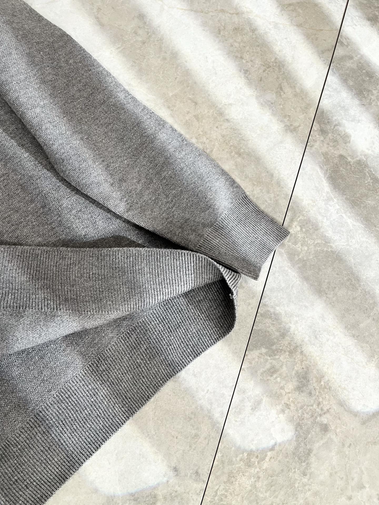 ThomBrow*e汤姆*朗2025秋冬新款男女同款👫针织羊毛衫，今年的专柜新品，男女同款👫超软羊毛面料