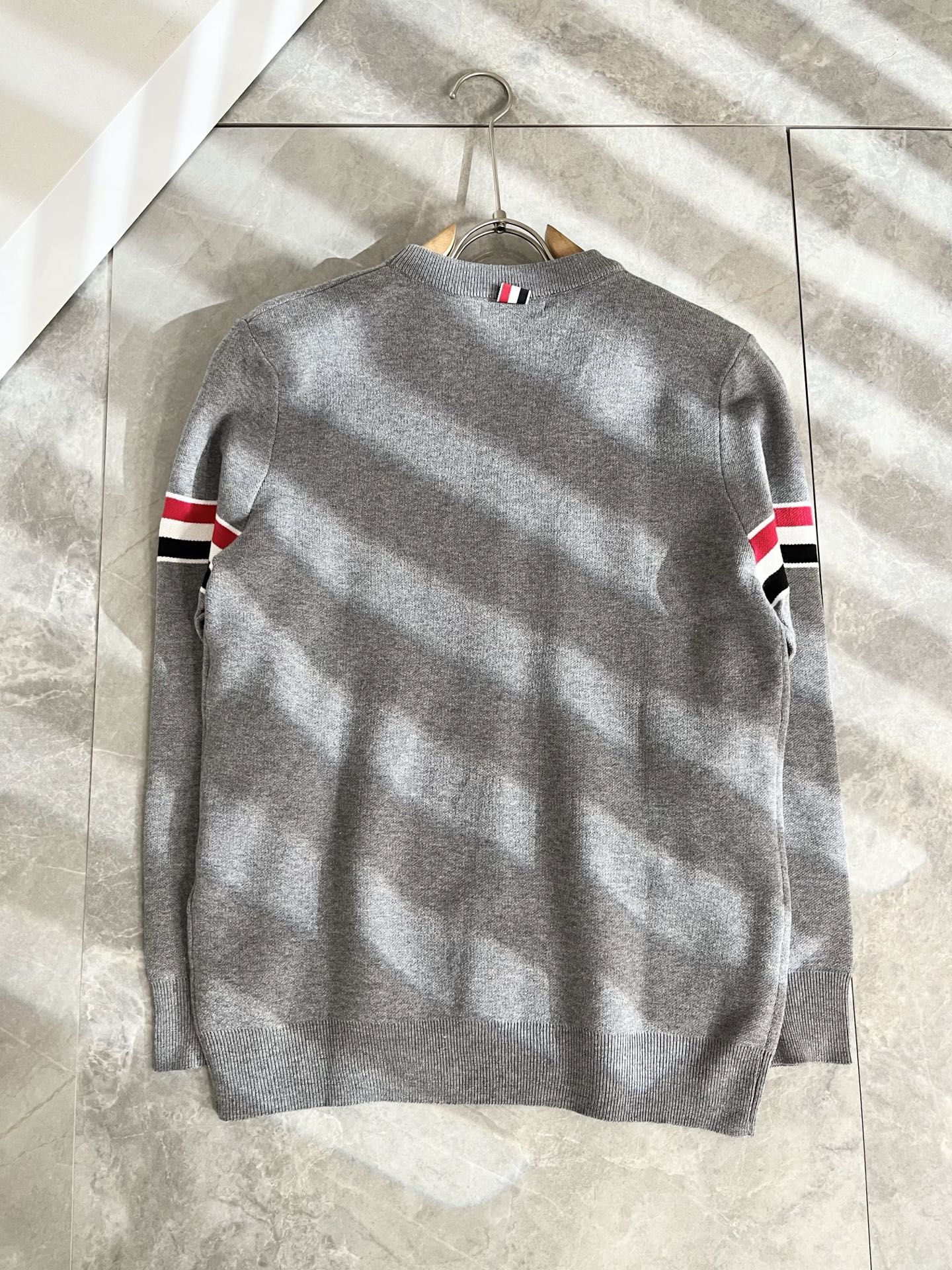 ThomBrow*e汤姆*朗2025秋冬新款男女同款👫针织羊毛衫，今年的专柜新品，男女同款👫超软羊毛面料