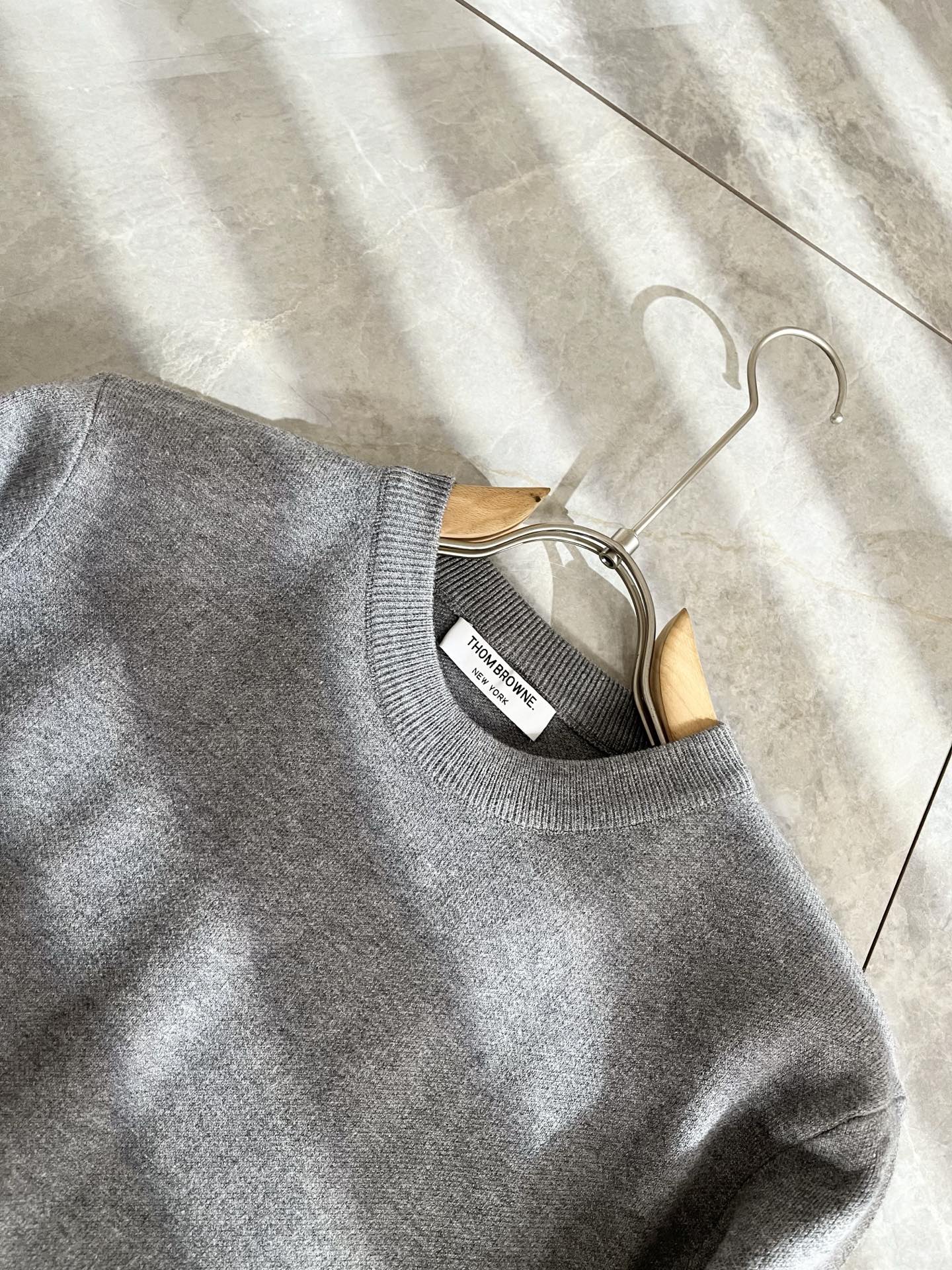 ThomBrow*e汤姆*朗2025秋冬新款男女同款👫针织羊毛衫，今年的专柜新品，男女同款👫超软羊毛面料