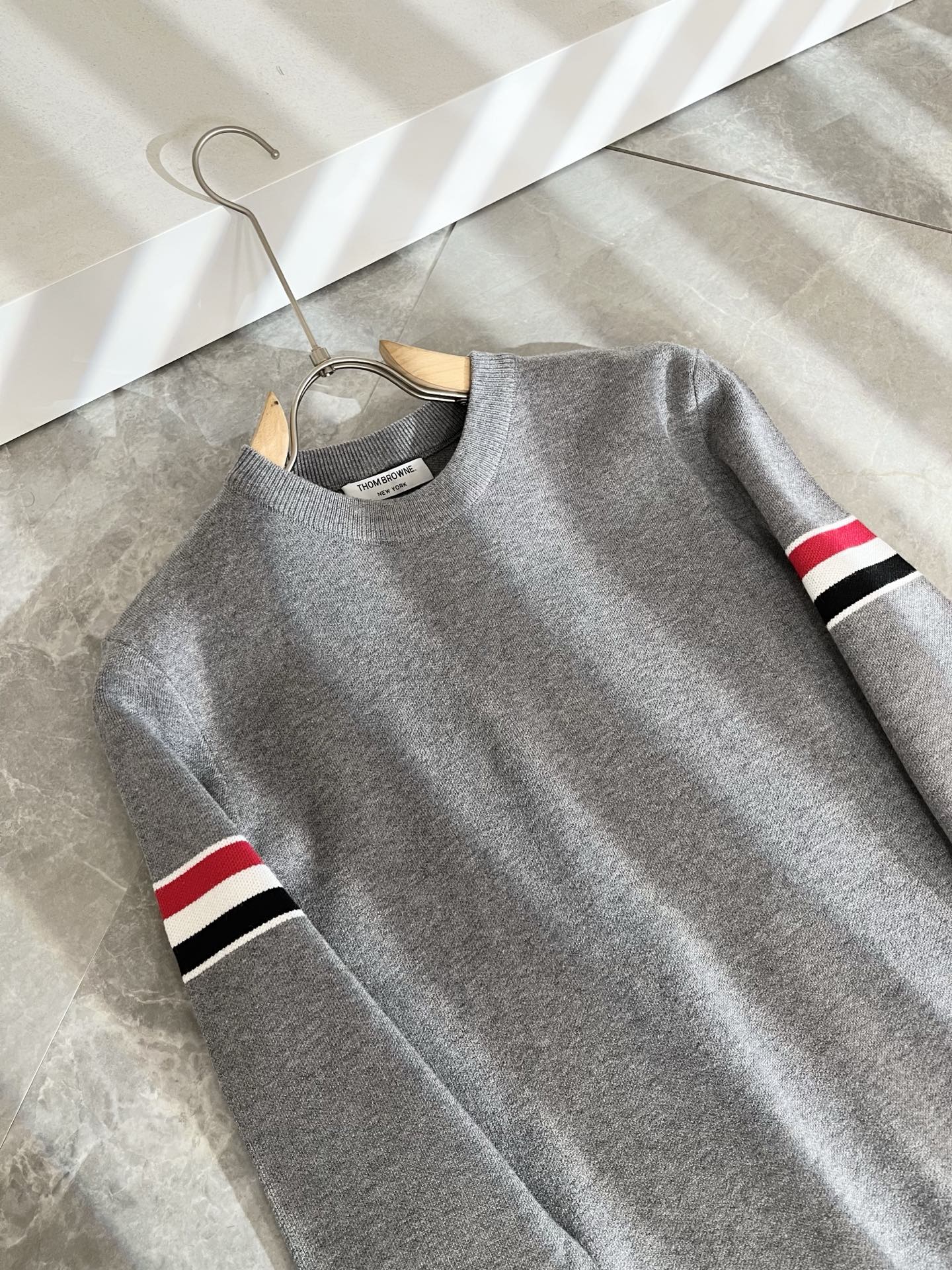 ThomBrow*e汤姆*朗2025秋冬新款男女同款👫针织羊毛衫，今年的专柜新品，男女同款👫超软羊毛面料