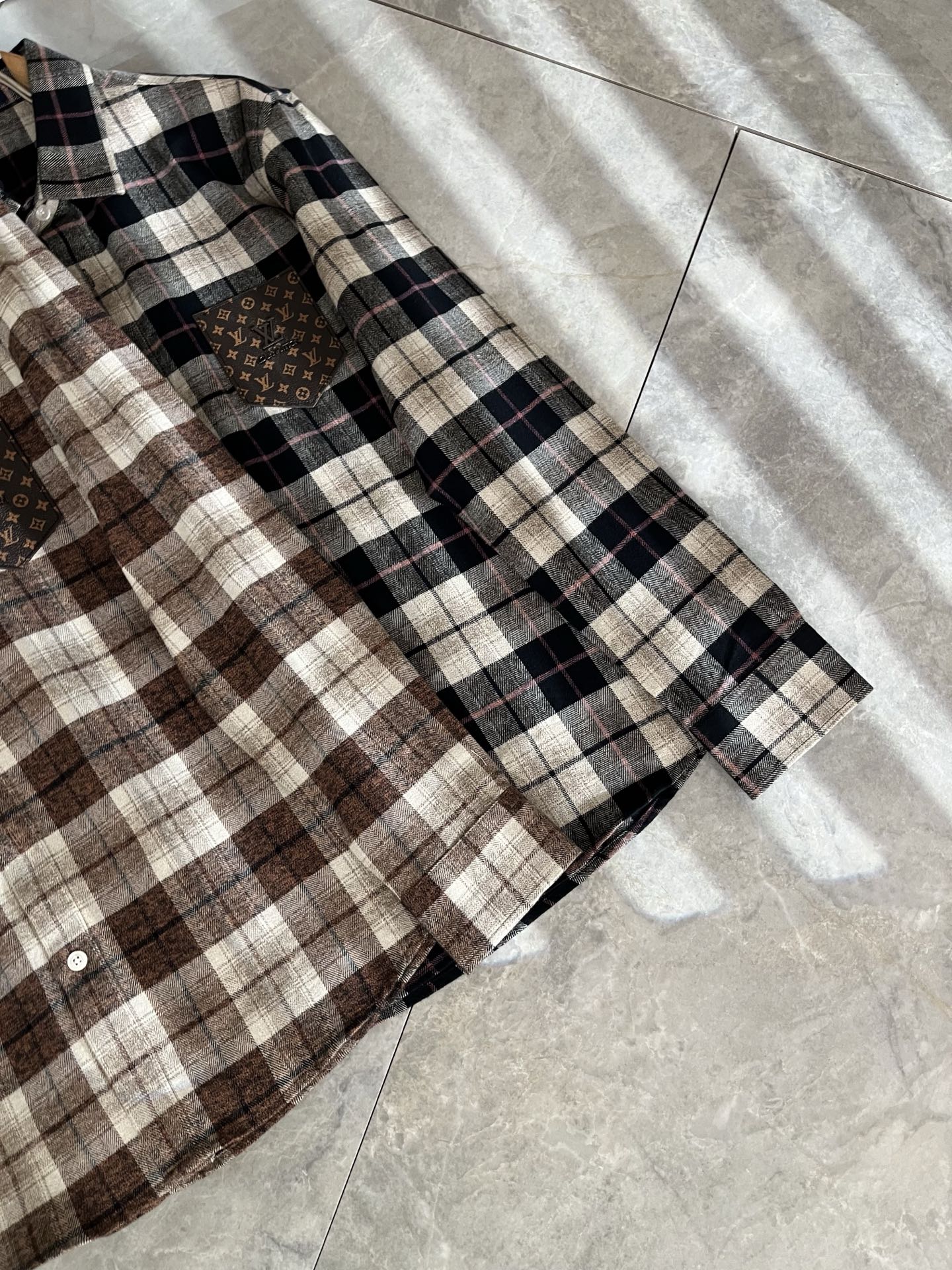 Louis Vuit*on 路易*登 2025秋冬新款轻奢男女同款👫衬衣，路易家族的新高端，细节品质永远