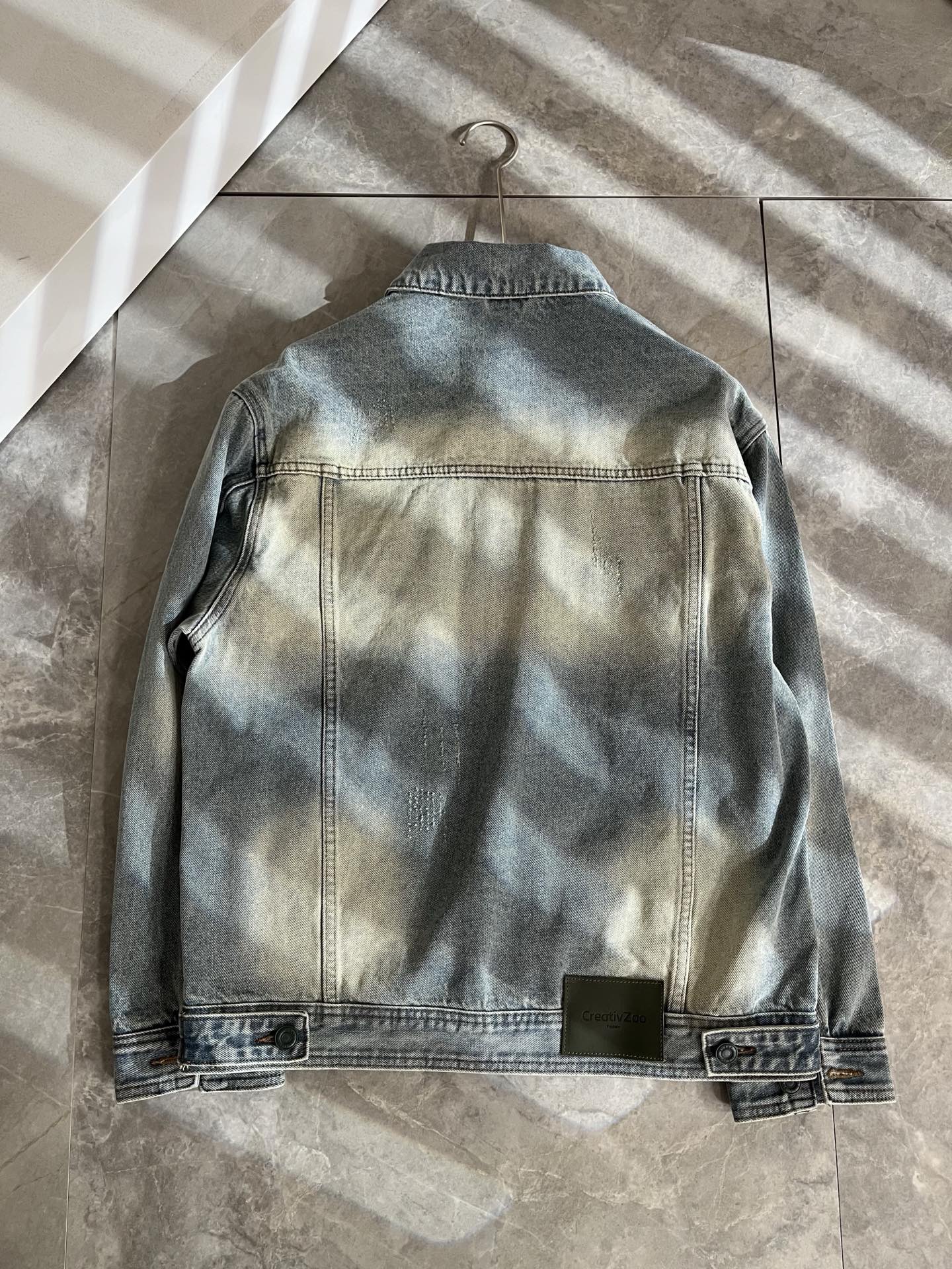 Louis Vuit*on 路易*登 2025秋冬新款轻奢男女同款👫牛仔夹克外套，路易家族的新高端，细节