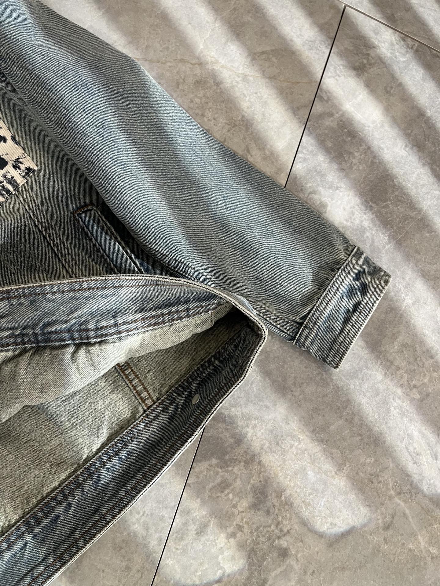 Louis Vuit*on 路易*登 2025秋冬新款轻奢男女同款👫牛仔夹克外套，路易家族的新高端，细节