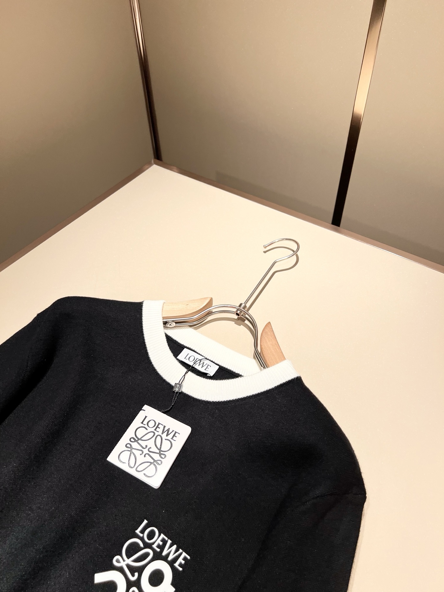 LO*WE/罗*威2025秋冬新款男女同款👫针织羊毛衫，贸易公司渠道货，2025年最新品，官柜同步售卖，