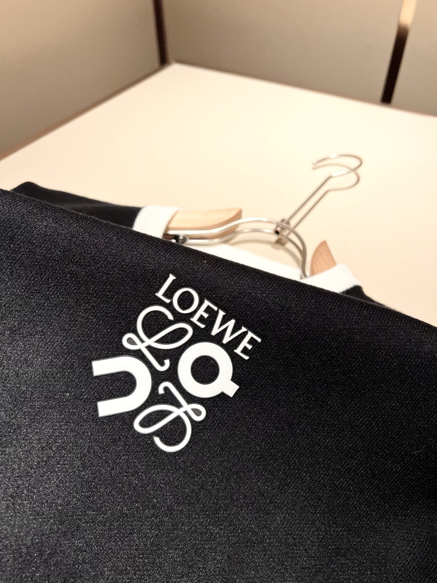 LO*WE/罗*威2025秋冬新款男女同款👫针织羊毛衫，贸易公司渠道货，2025年最新品，官柜同步售卖，