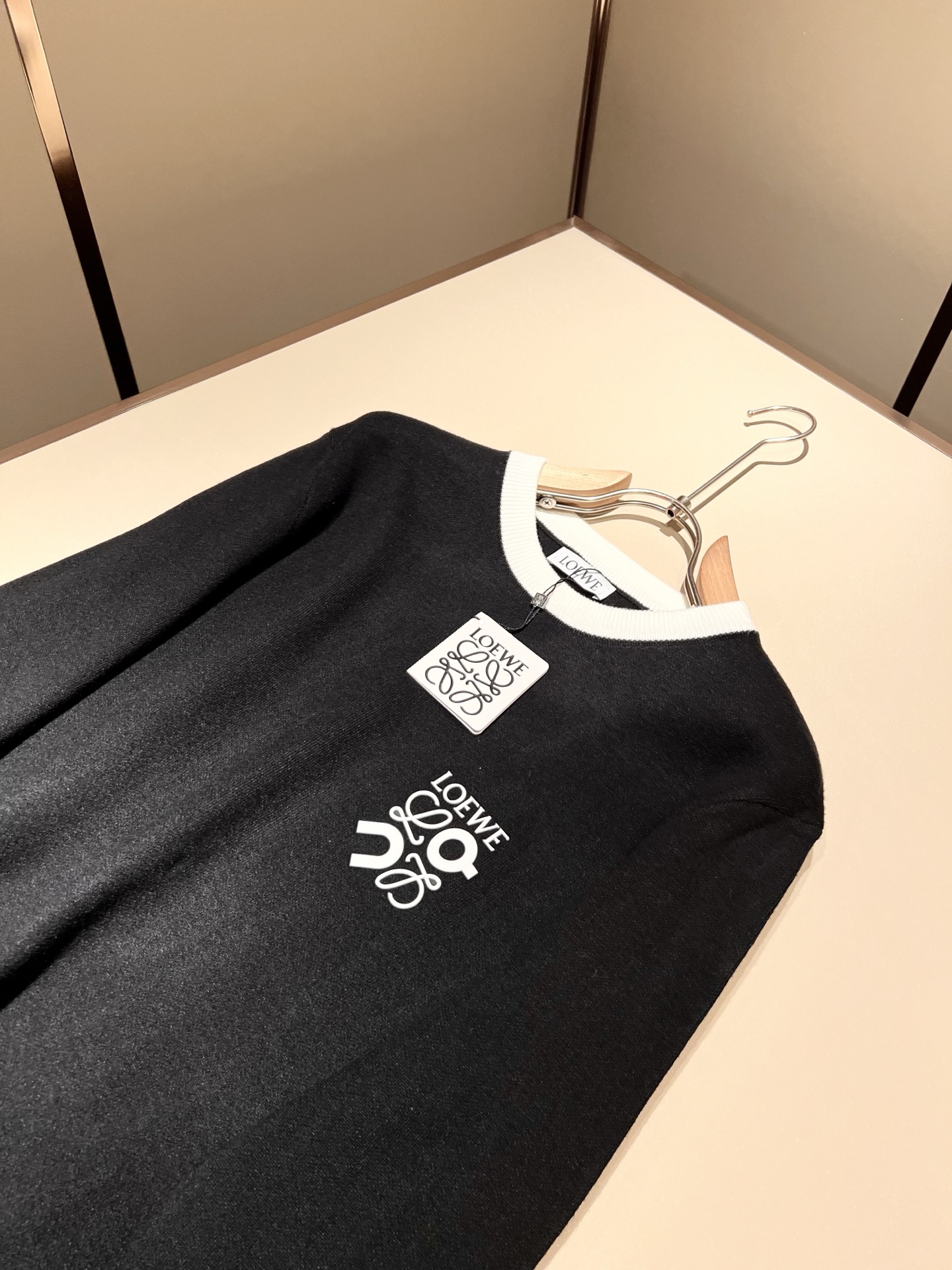 LO*WE/罗*威2025秋冬新款男女同款👫针织羊毛衫，贸易公司渠道货，2025年最新品，官柜同步售卖，