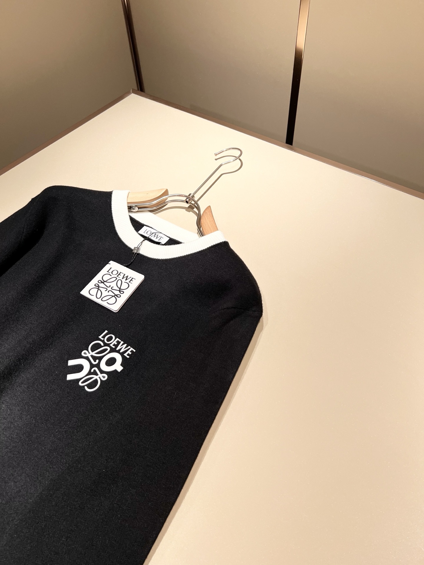 LO*WE/罗*威2025秋冬新款男女同款👫针织羊毛衫，贸易公司渠道货，2025年最新品，官柜同步售卖，