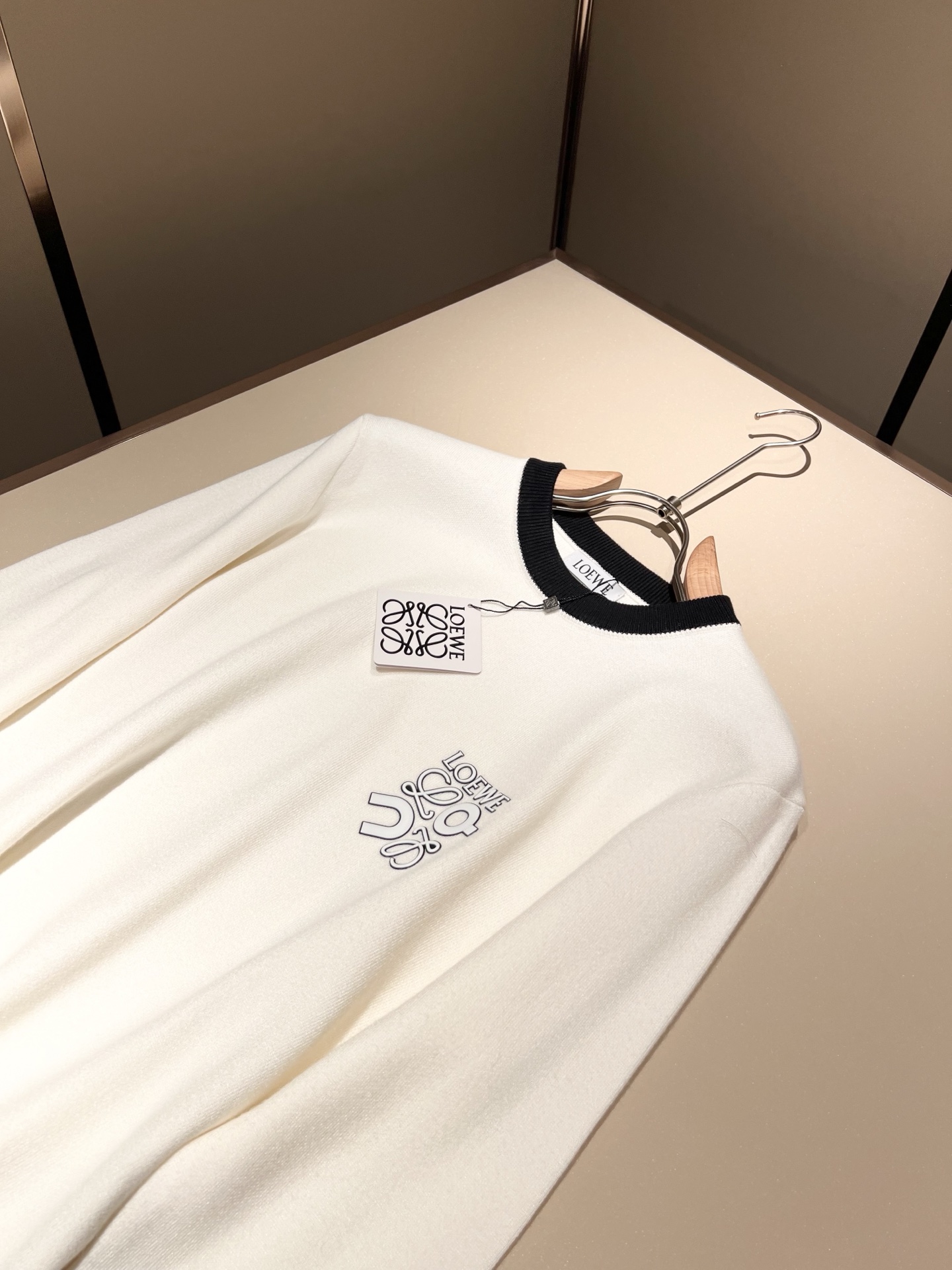 LO*WE/罗*威2025秋冬新款男女同款👫针织羊毛衫，贸易公司渠道货，2025年最新品，官柜同步售卖，