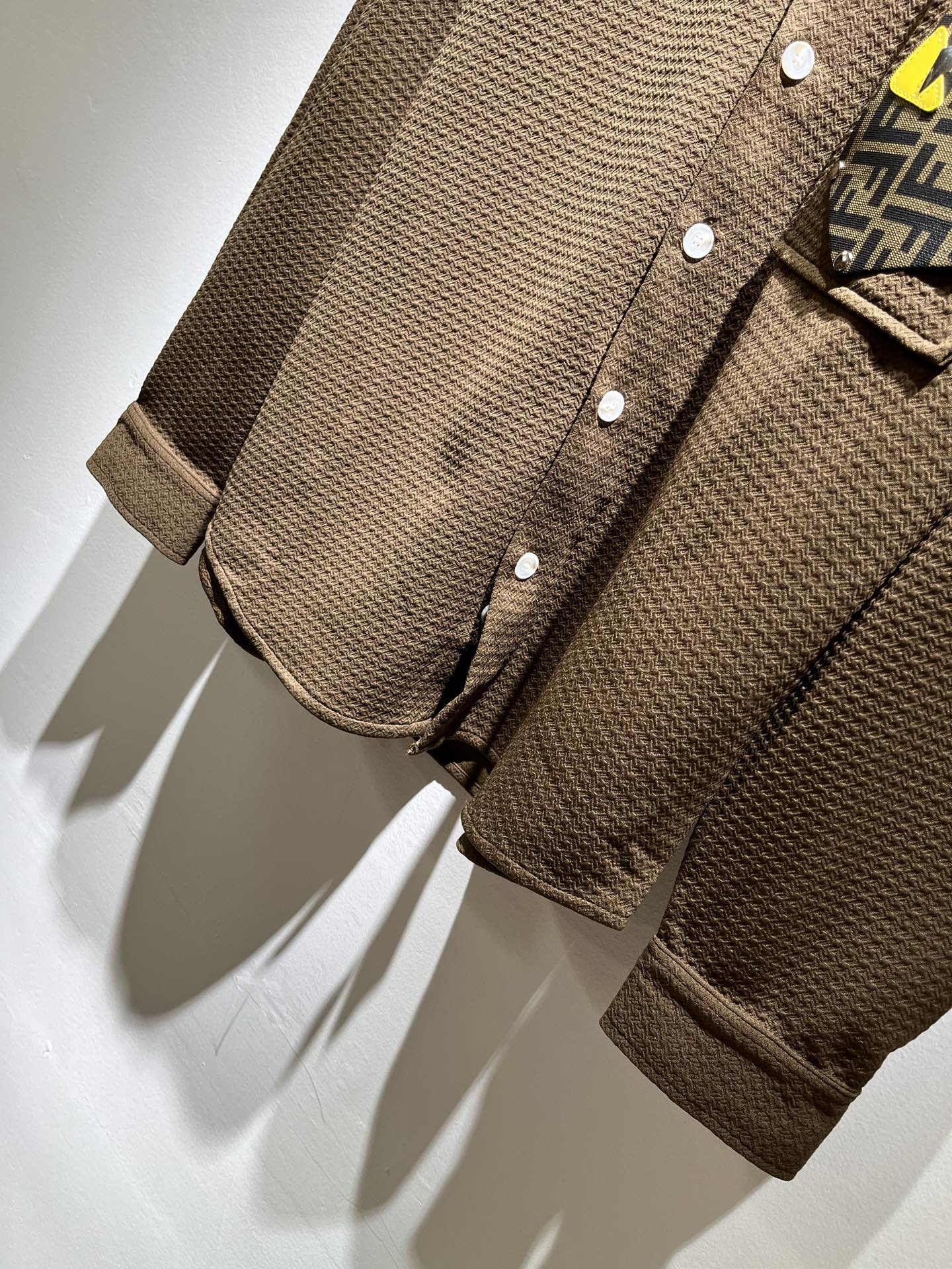 FEN*DI芬迪 2025秋季新款男士长袖衬衣，潮流轻奢新品登场 原单复刻产物 高端品质 市场最高版本 