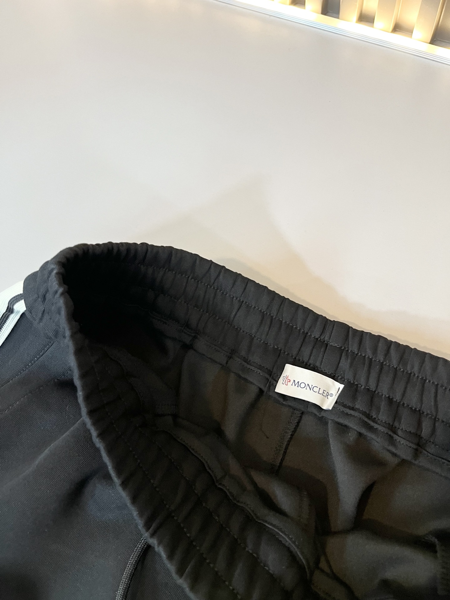 Moncl*r蒙*口 2025秋冬新款男士休闲套装！今年的专柜新品，男士超软面料帅酷爆款 时尚都市百搭款