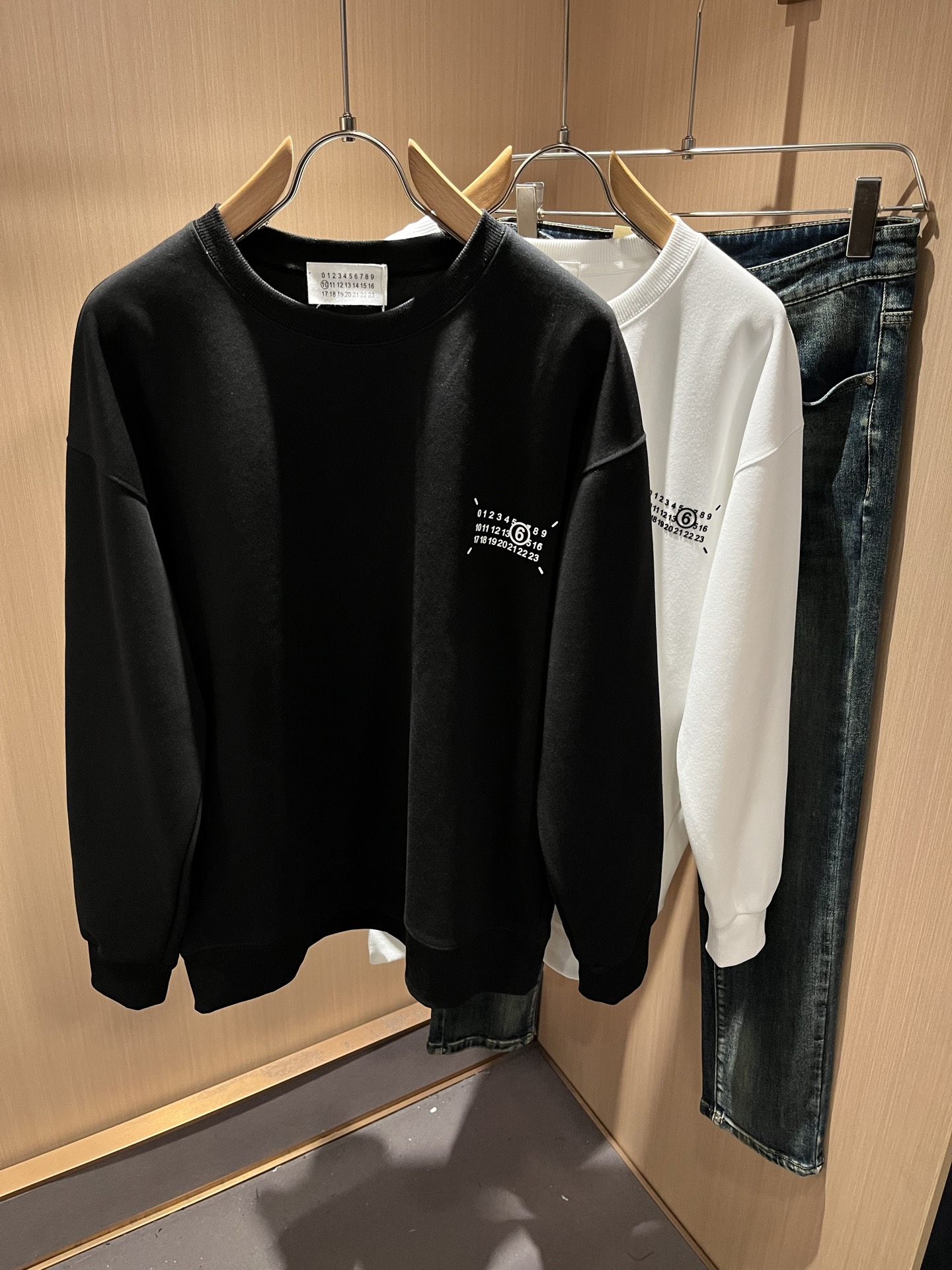 马吉拉 maison margiel 2025秋冬新款男女同款👫休闲卫衣，专柜同步发售！定制专属面料，胸