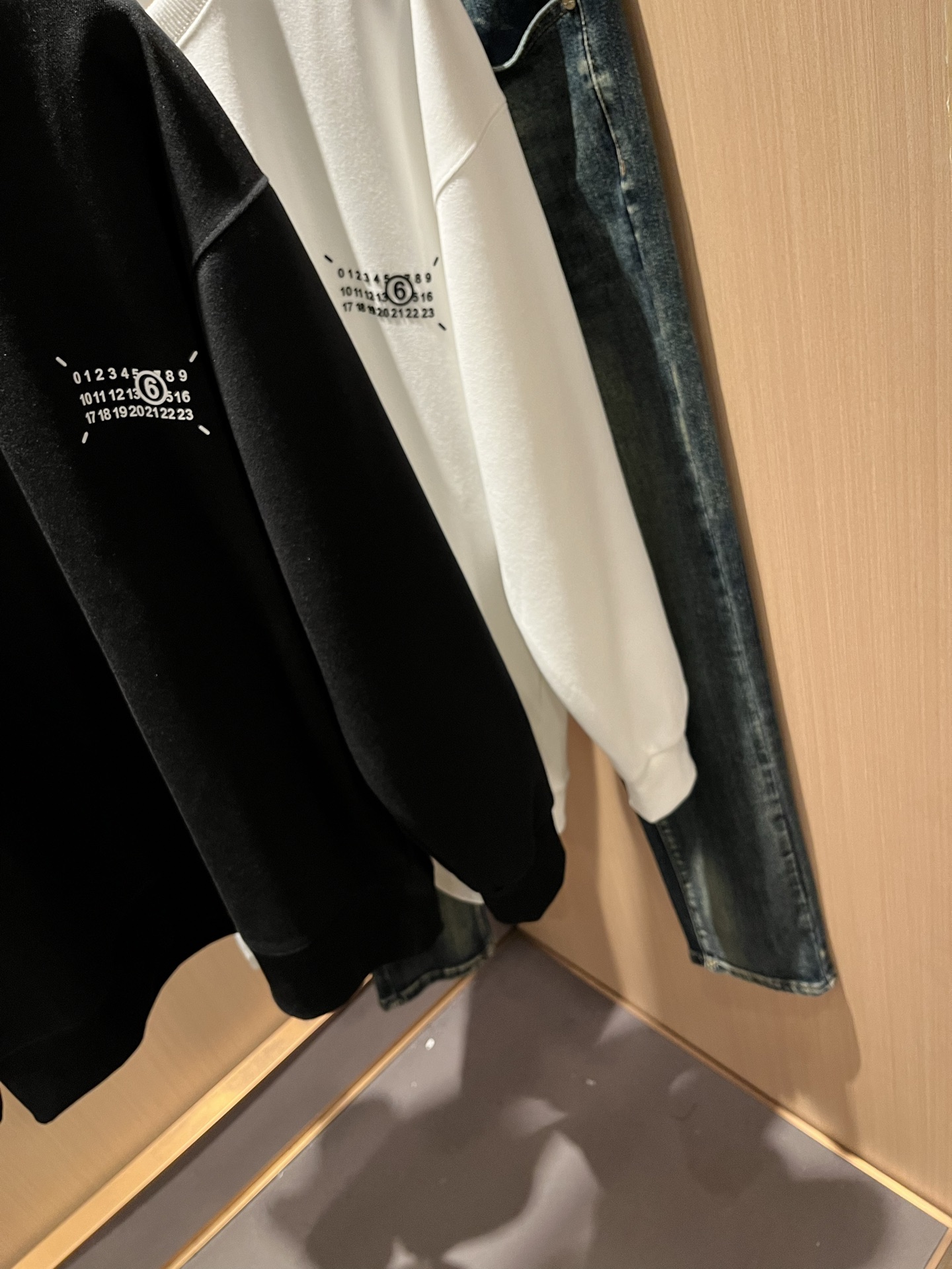 马吉拉 maison margiel 2025秋冬新款男女同款👫休闲卫衣，专柜同步发售！定制专属面料，胸