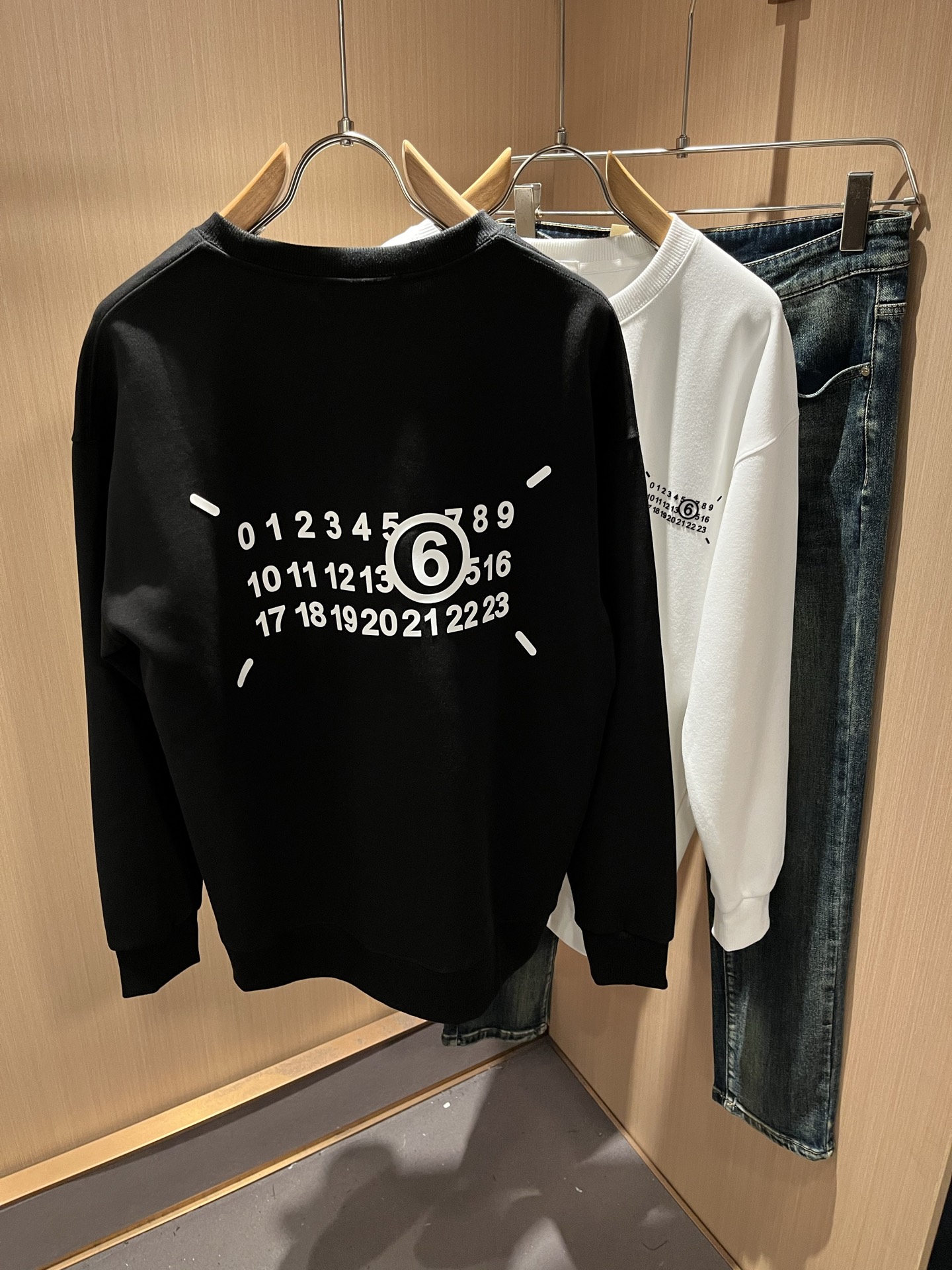 马吉拉 maison margiel 2025秋冬新款男女同款👫休闲卫衣，专柜同步发售！定制专属面料，胸