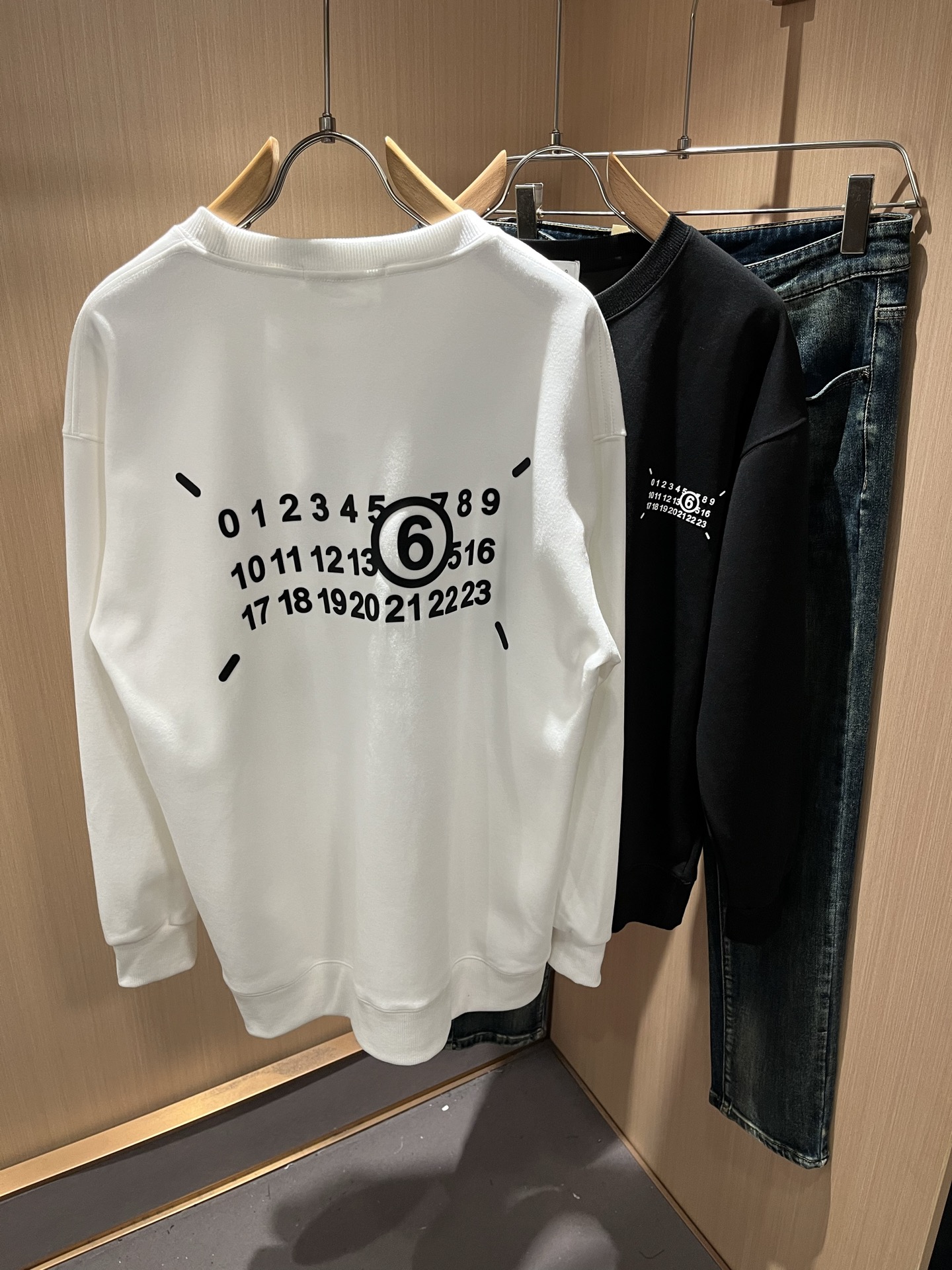 马吉拉 maison margiel 2025秋冬新款男女同款👫休闲卫衣，专柜同步发售！定制专属面料，胸