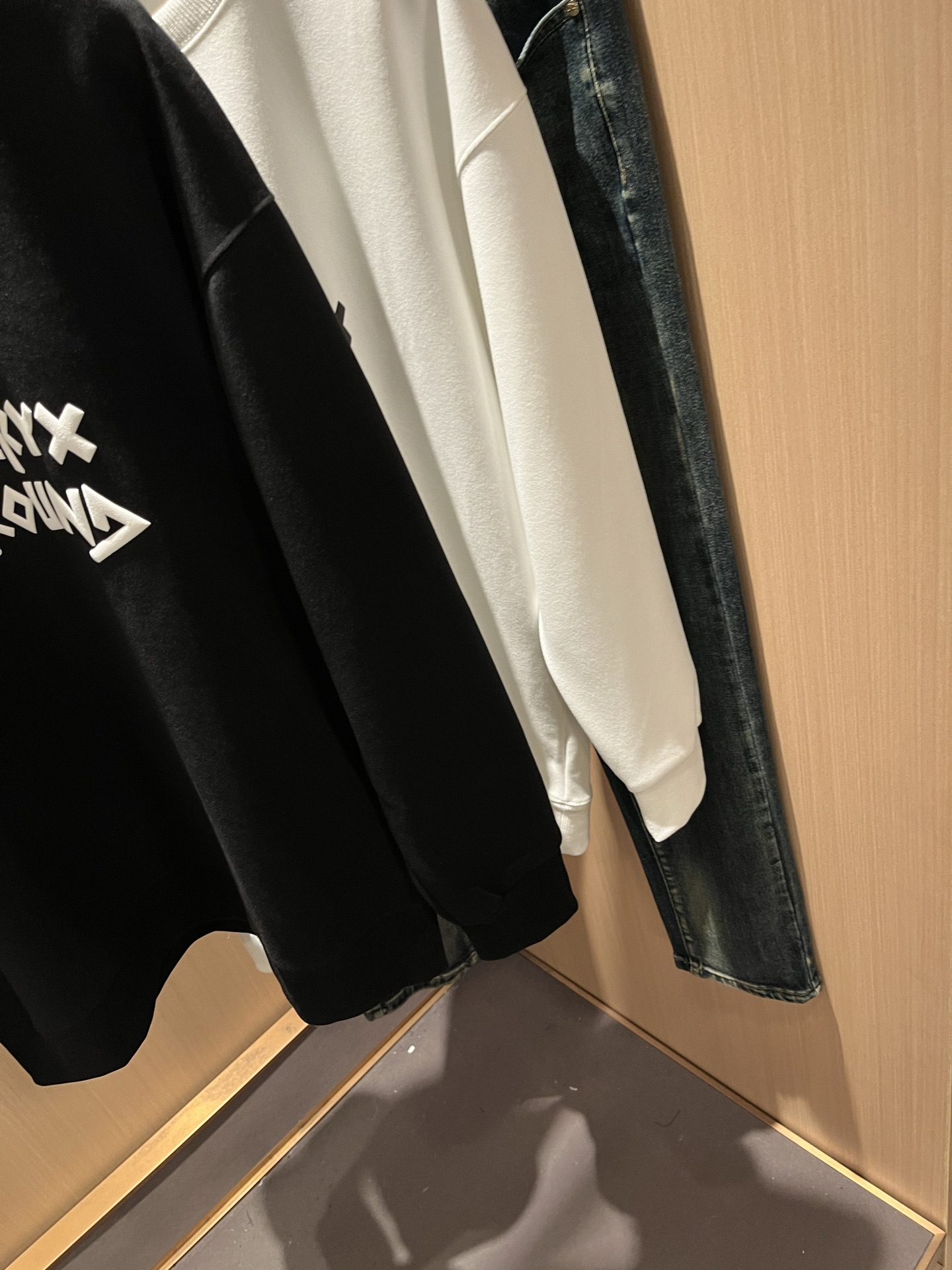 ARCTER*X始*祖鸟 2025秋冬新款男女同款👫休闲卫衣，户外品牌可能大家第一想到的就是加拿大鹅、始