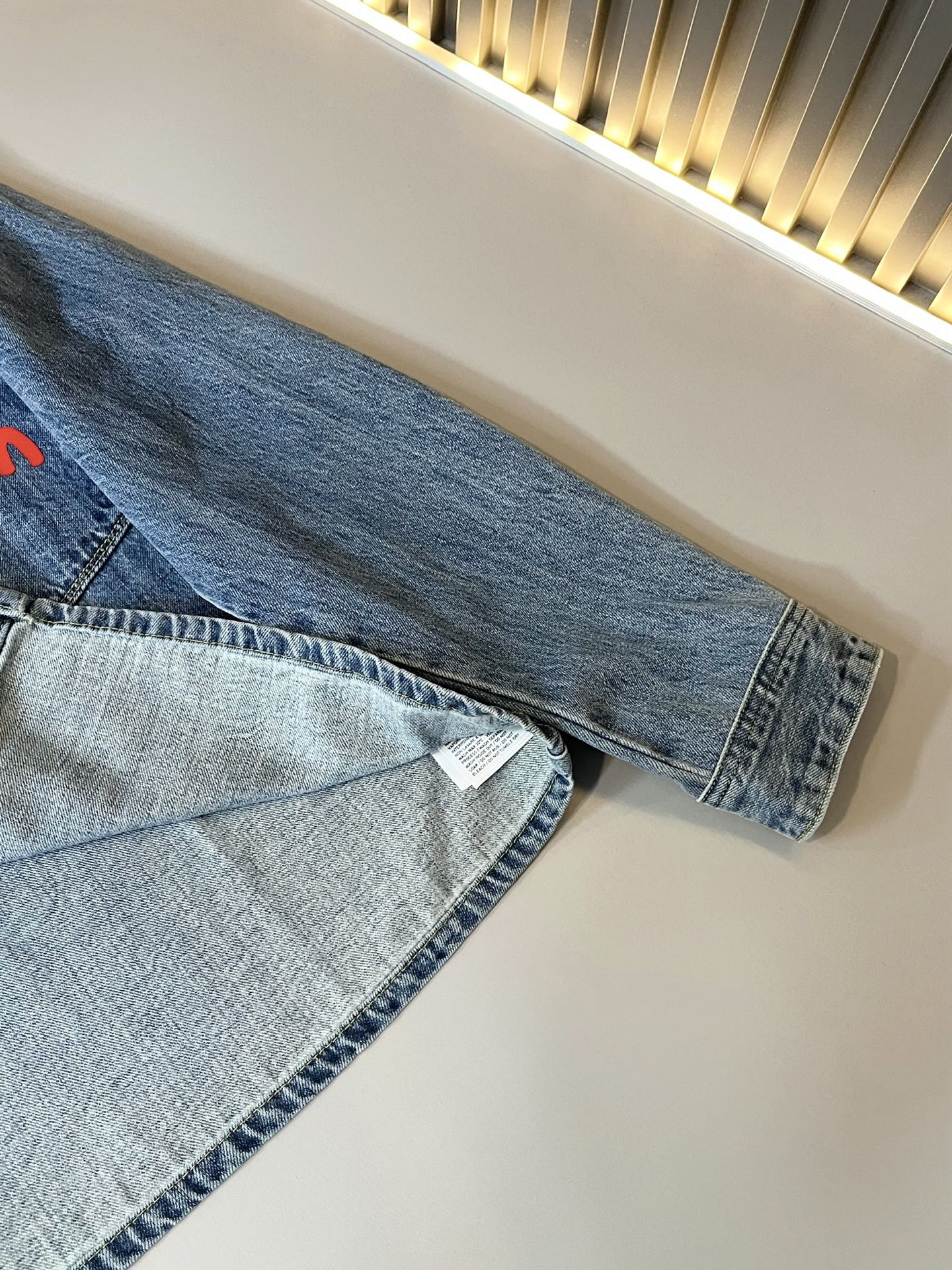 Louis Vuit*on 路易*登 2025秋冬新款轻奢男女同款👫牛仔衬衣款，路易家族的新高端，细节品