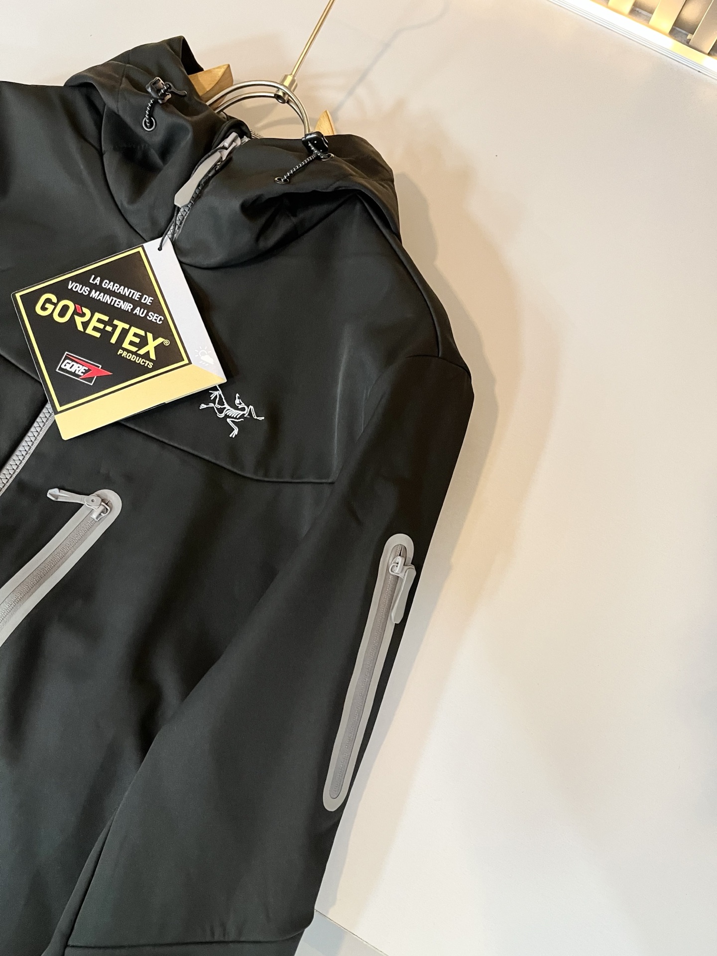 ARCTER*X始*祖鸟 2025秋冬新款男女同款👫夹克外套，户外品牌可能大家第一想到的就是加拿大鹅、始