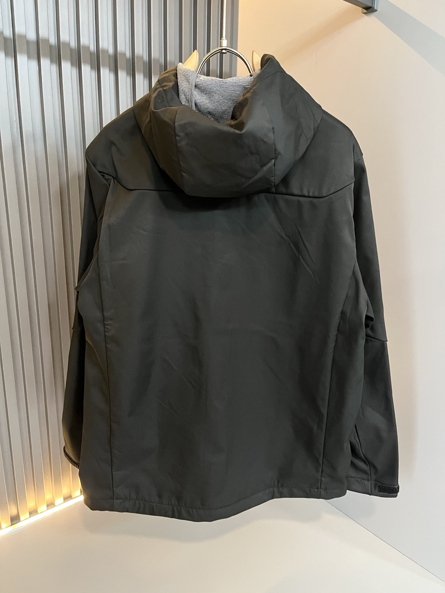 ARCTER*X始*祖鸟 2025秋冬新款男女同款👫夹克外套，户外品牌可能大家第一想到的就是加拿大鹅、始