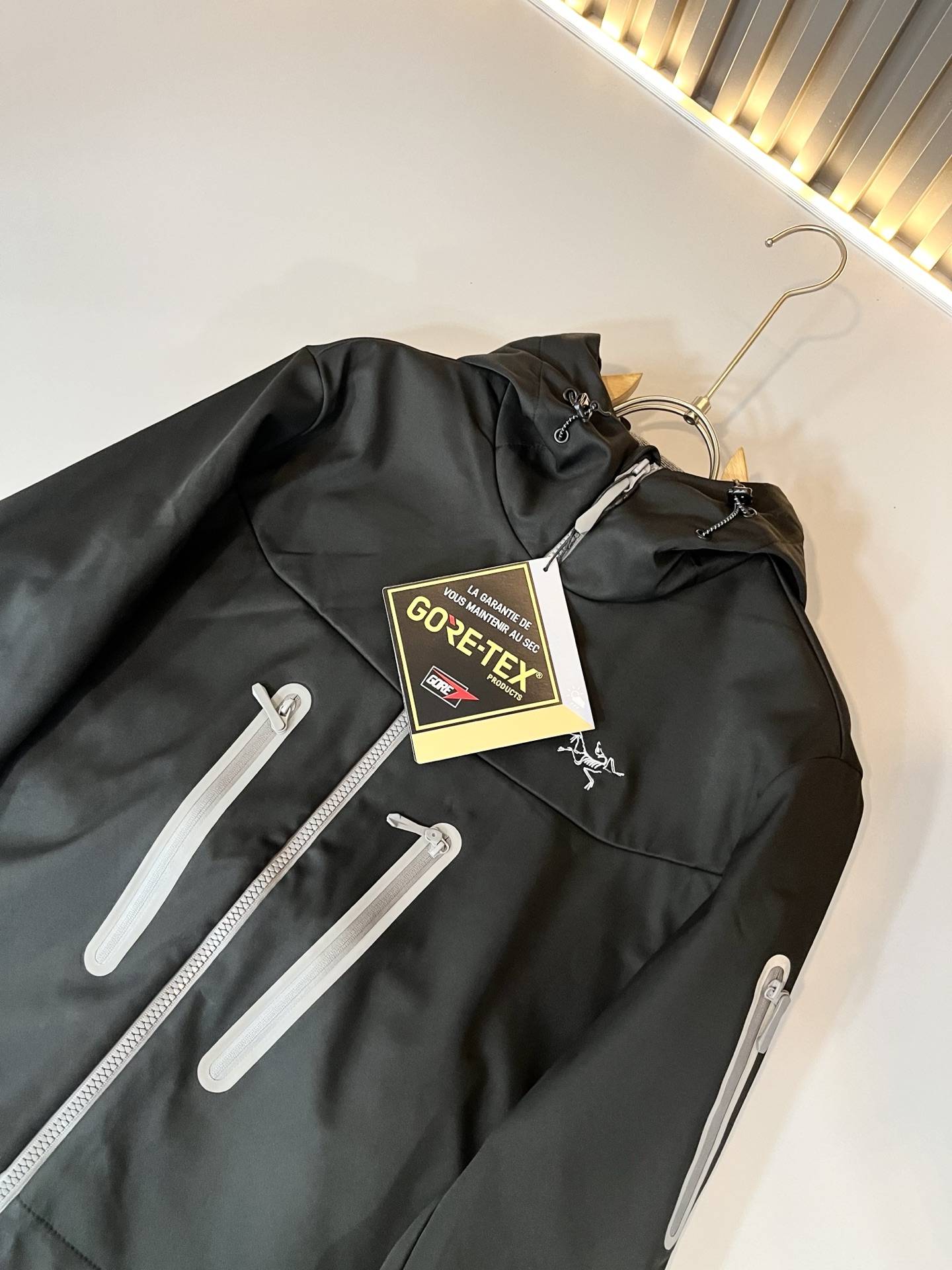 ARCTER*X始*祖鸟 2025秋冬新款男女同款👫夹克外套，户外品牌可能大家第一想到的就是加拿大鹅、始