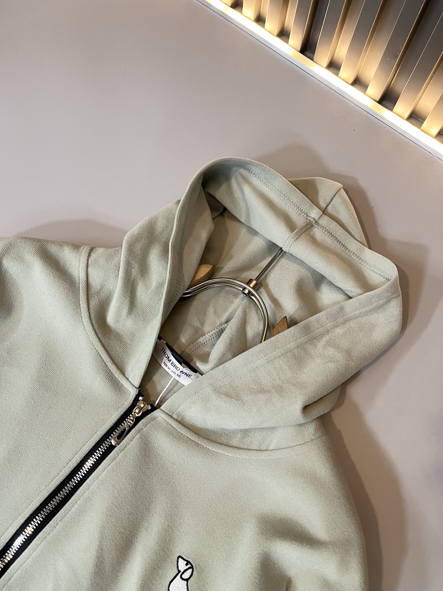 ThomBrow*e汤姆*朗 ~2025秋冬新品男女同款👫连帽卫衣！官网同步有售，休闲经典，独特设计魅力