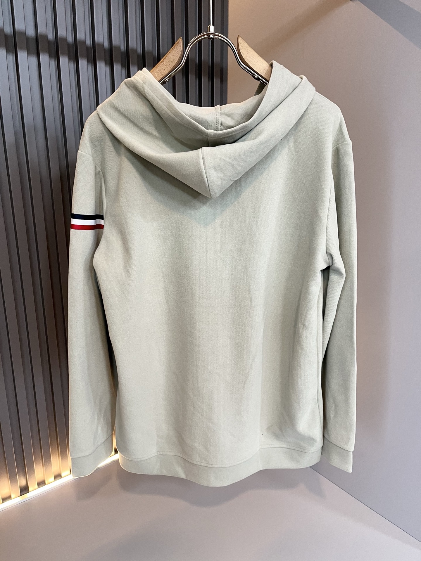 ThomBrow*e汤姆*朗 ~2025秋冬新品男女同款👫连帽卫衣！官网同步有售，休闲经典，独特设计魅力