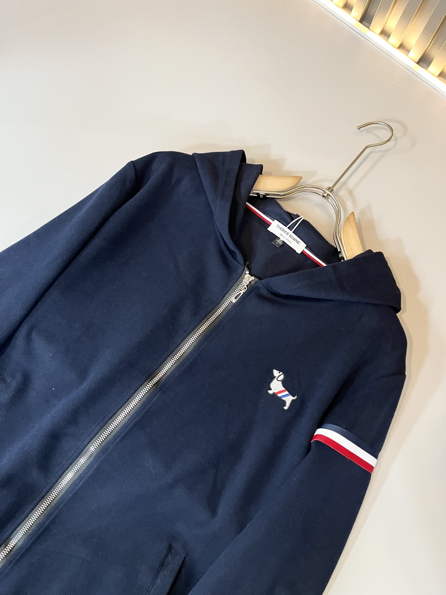 ThomBrow*e汤姆*朗 ~2025秋冬新品男女同款👫连帽卫衣！官网同步有售，休闲经典，独特设计魅力