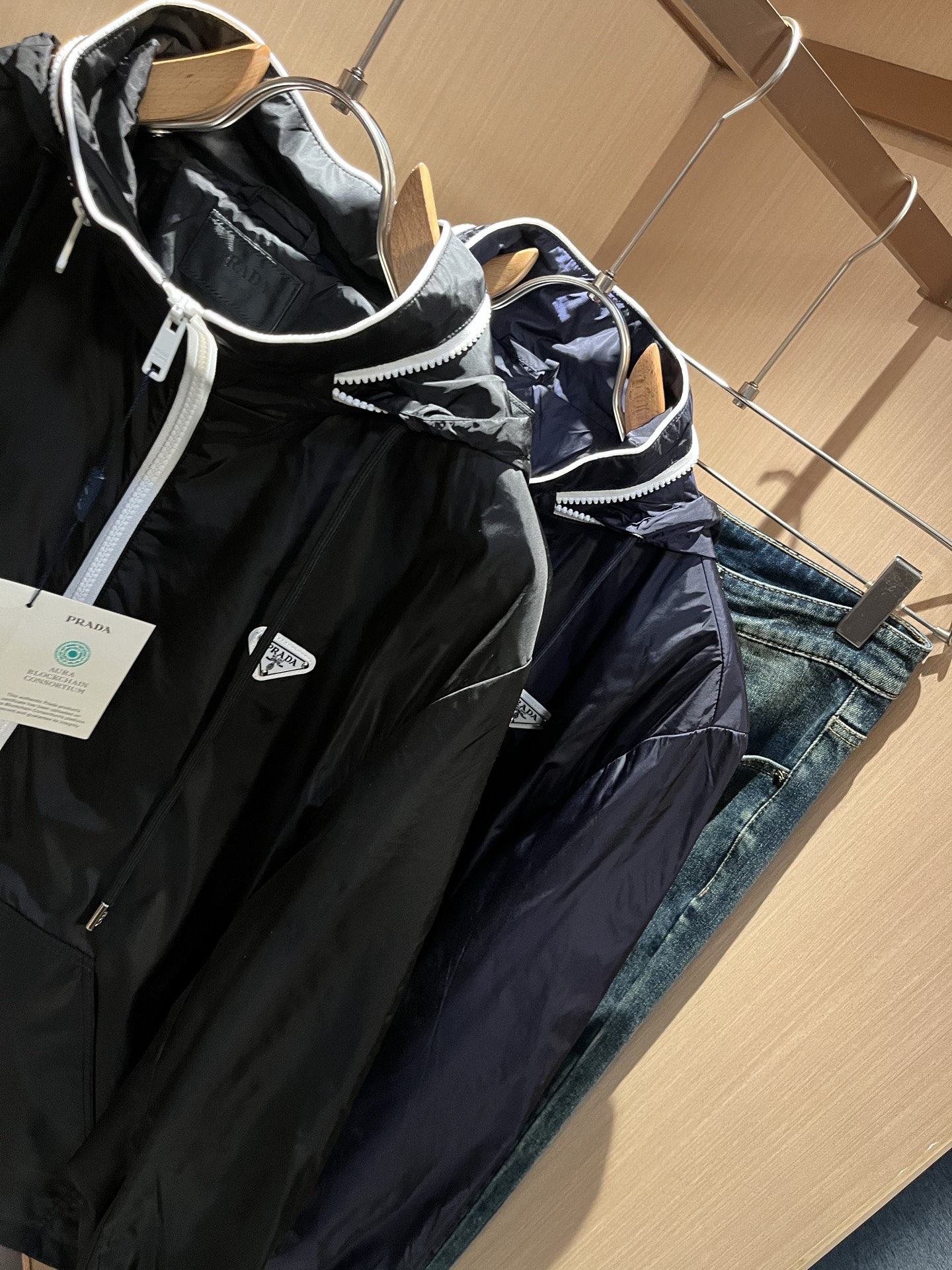 PRAD*A普*达2025秋冬休闲夹克外套，最新时尚休闲拉链夹克，时尚夹克外套!贸易公司渠道稀出，同步官