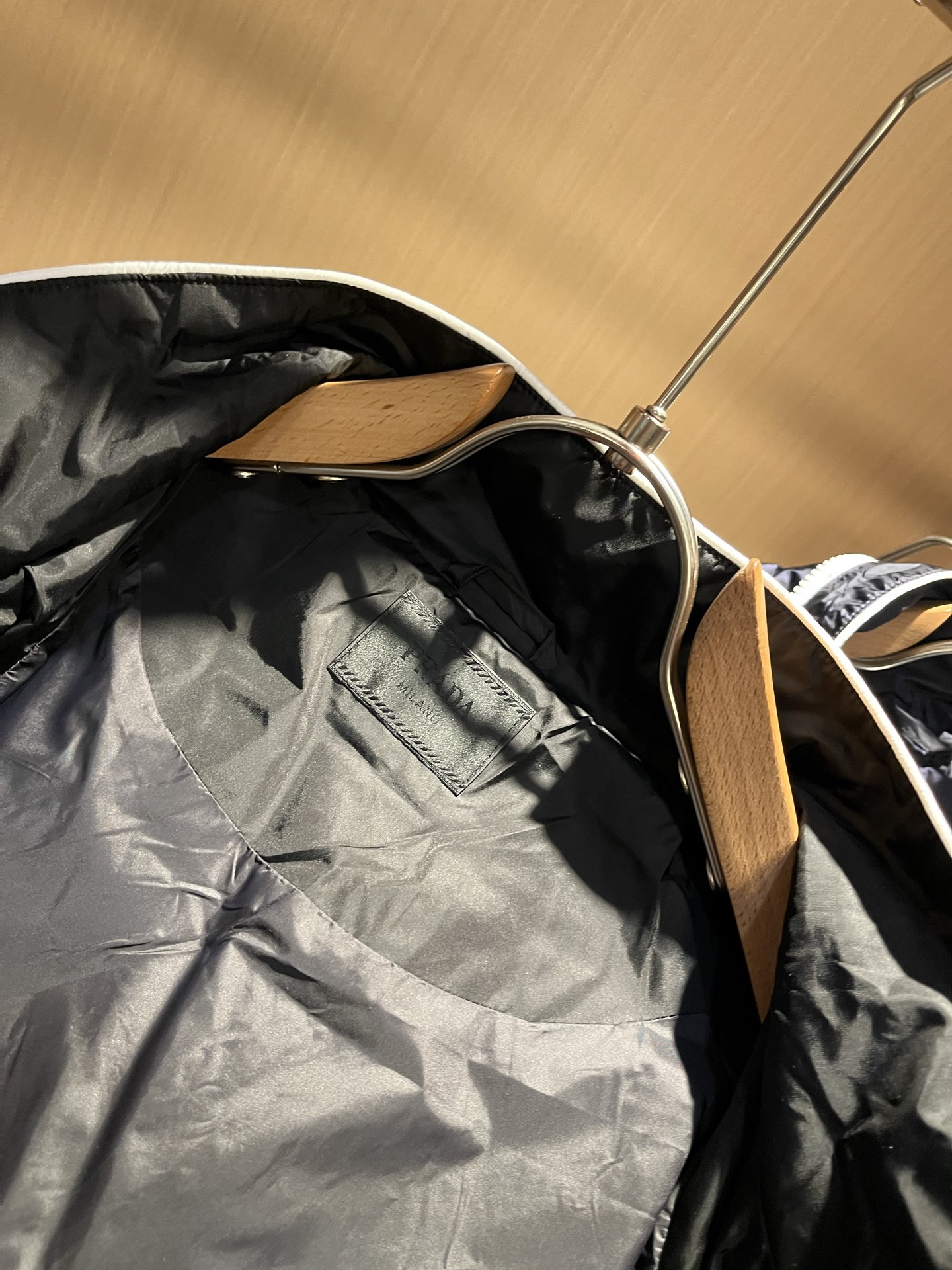 PRAD*A普*达2025秋冬休闲夹克外套，最新时尚休闲拉链夹克，时尚夹克外套!贸易公司渠道稀出，同步官