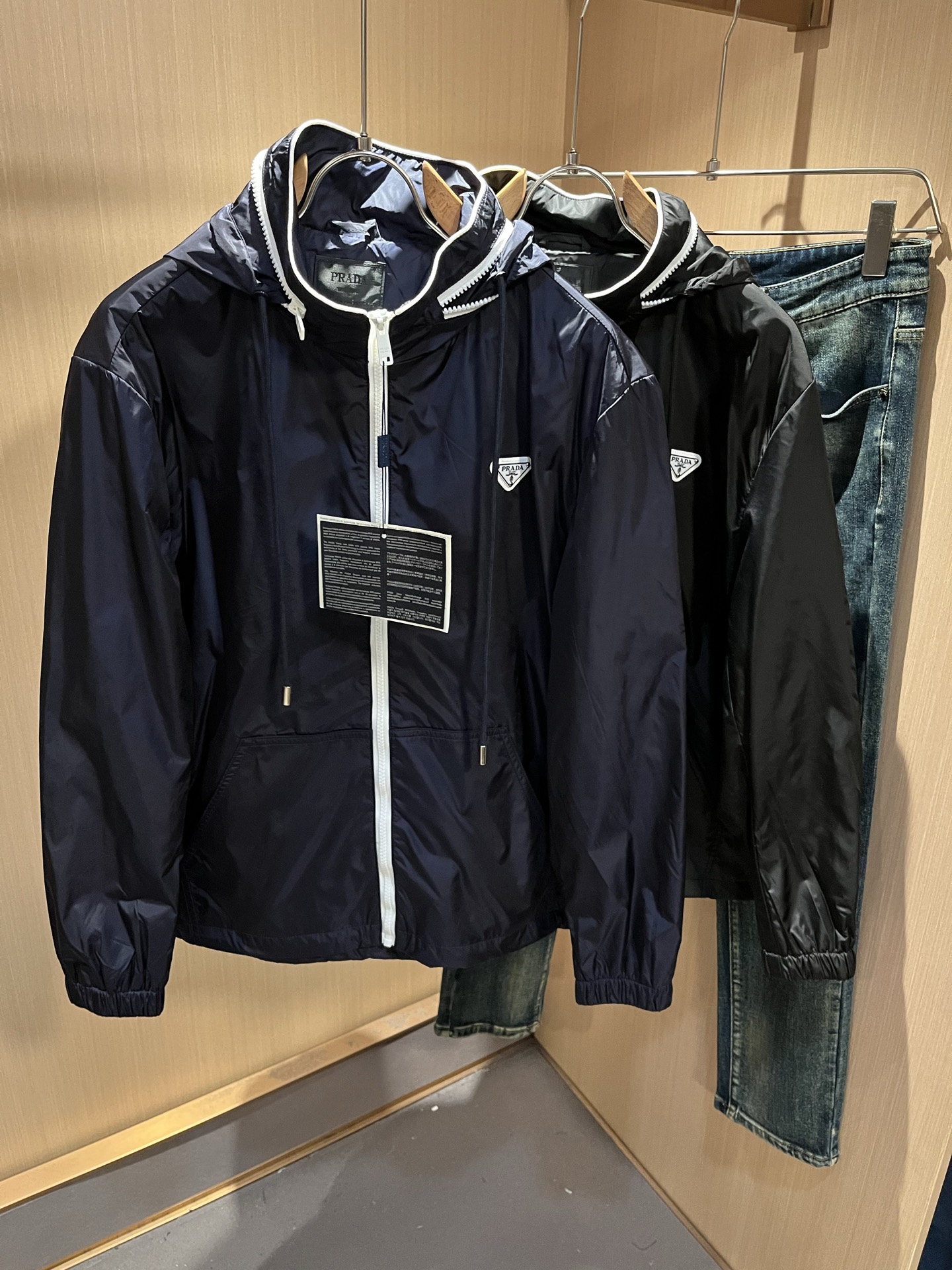 PRAD*A普*达2025秋冬休闲夹克外套，最新时尚休闲拉链夹克，时尚夹克外套!贸易公司渠道稀出，同步官