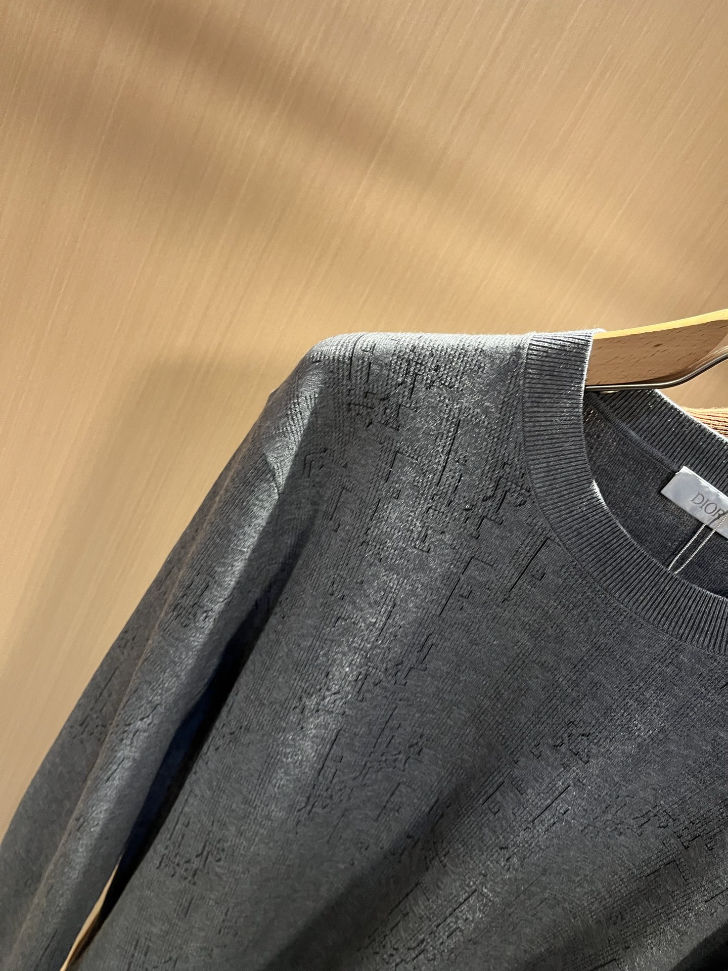 Dior*迪家 2025秋冬新款男女同款👫针织羊毛衫，专柜同步发售！定制专属羊毛🐑面料，从容百搭，档次极