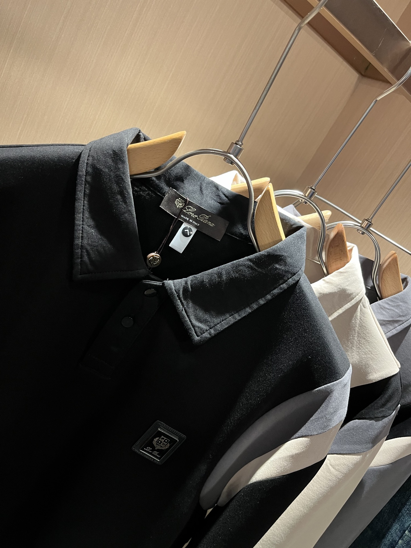 Loro Piana诺悠翩雅 2025秋冬新品男士卫衣，外贸公司订单！胸前logo图案徽章设计！客供婴儿